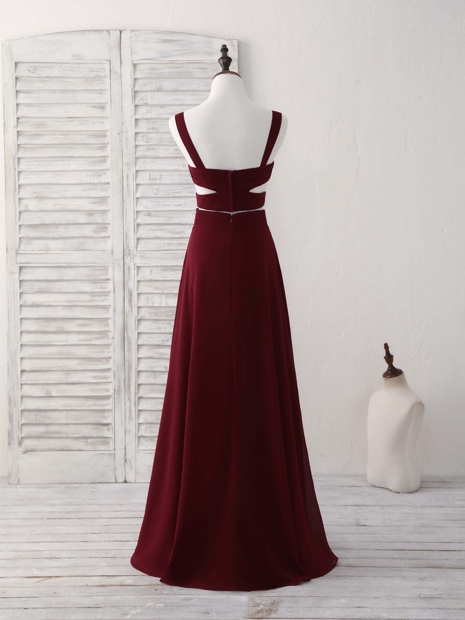 Elegant Burgundy Two-Piece Chiffon Long Prom Dress for Women - Formal Evening Gown for Homecoming, Ball & Special Occasions