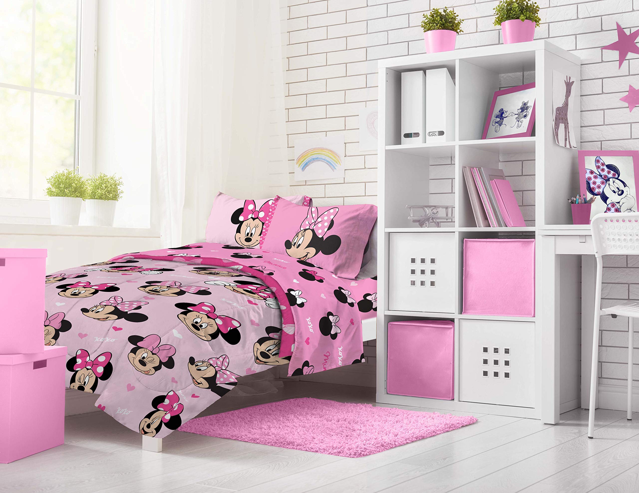 Disney Minnie Mouse Hearts & Love 9-Piece Full Bedding Set - Comforter, Sheets, Pillowcases & Curtains for Girls' Bedroom Decor | Perfect for Kids Room, Dorm & Gift