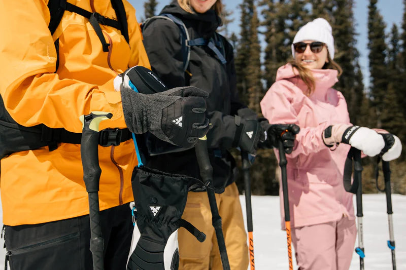 Alpha Beta Mitt (Men's) 2J927 - Premium Winter Gloves for Outdoor Activities, Skiing, Snowboarding & Hiking