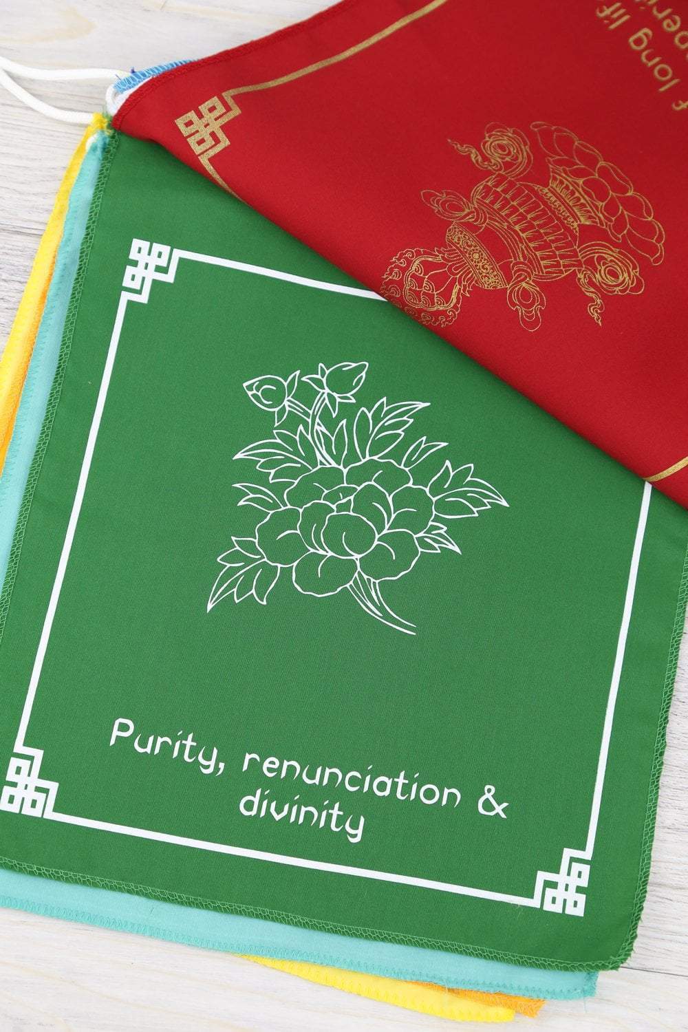 8 Auspicious Symbols Prayer Flags - Buddhist Prayer Flags for Home, Garden & Meditation - Bring Peace, Harmony & Good Luck - Perfect for Yoga Studios, Temples & Outdoor Decor