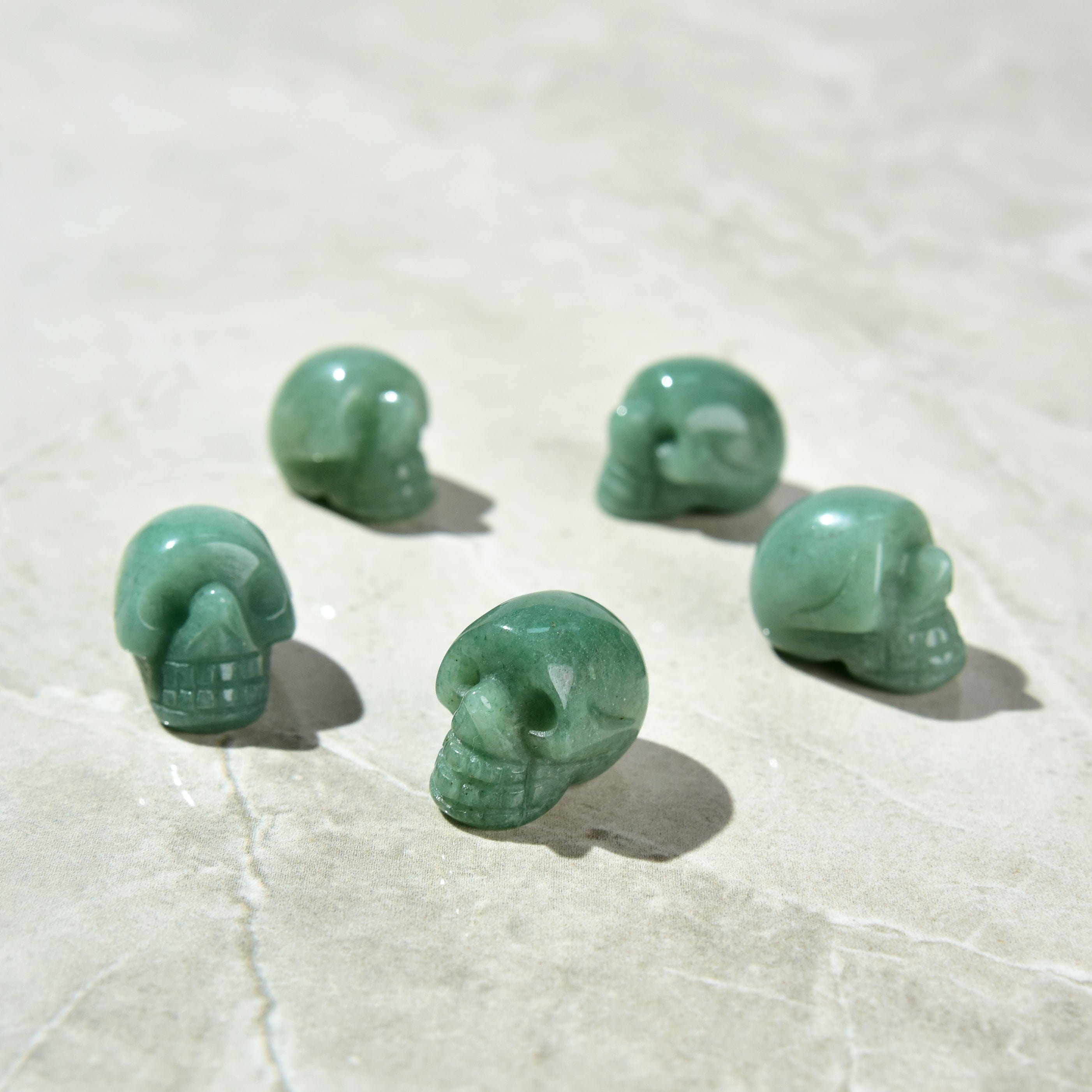 Natural Aventurine Skull Carving - Handcrafted Gemstone Art for Home Decor, Meditation & Spiritual Healing