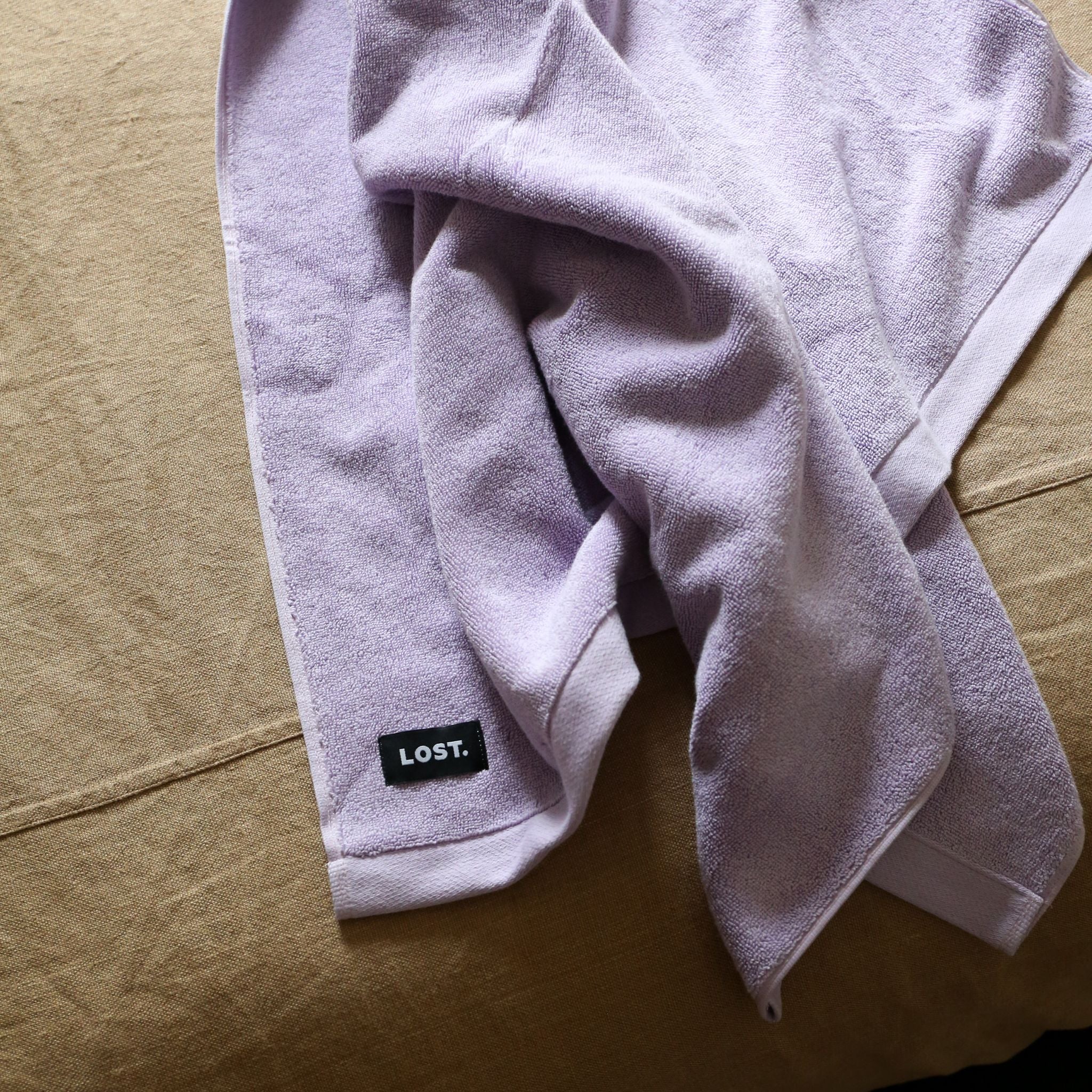 Premium LOST TOWELS Bath Towel Set - 70x140cm (27x55 inches) Soft Absorbent Quick-Dry Cotton Towels in Lilac - Perfect for Spa, Beach, Gym & Luxury Bathroom Use