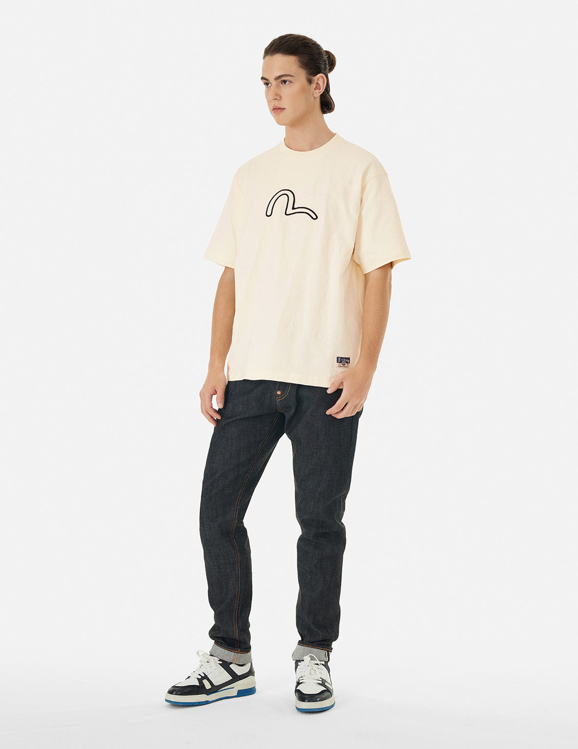 Seagull Embroidery & Allover Flocking Patterns Relaxed Fit T-Shirt - Comfortable Casual Wear for Beach Outings & Summer Vacations