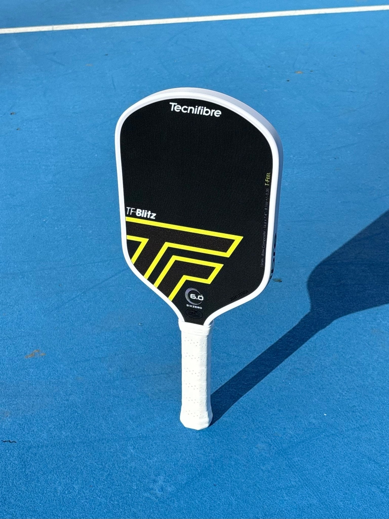 Tecnifibre TF Blitz Pickleball Paddle - Premium Carbon Fiber Pickleball Racket for Competitive Play & Outdoor Sports - Perfect for Tournaments, Backyard Games & Fitness Activities