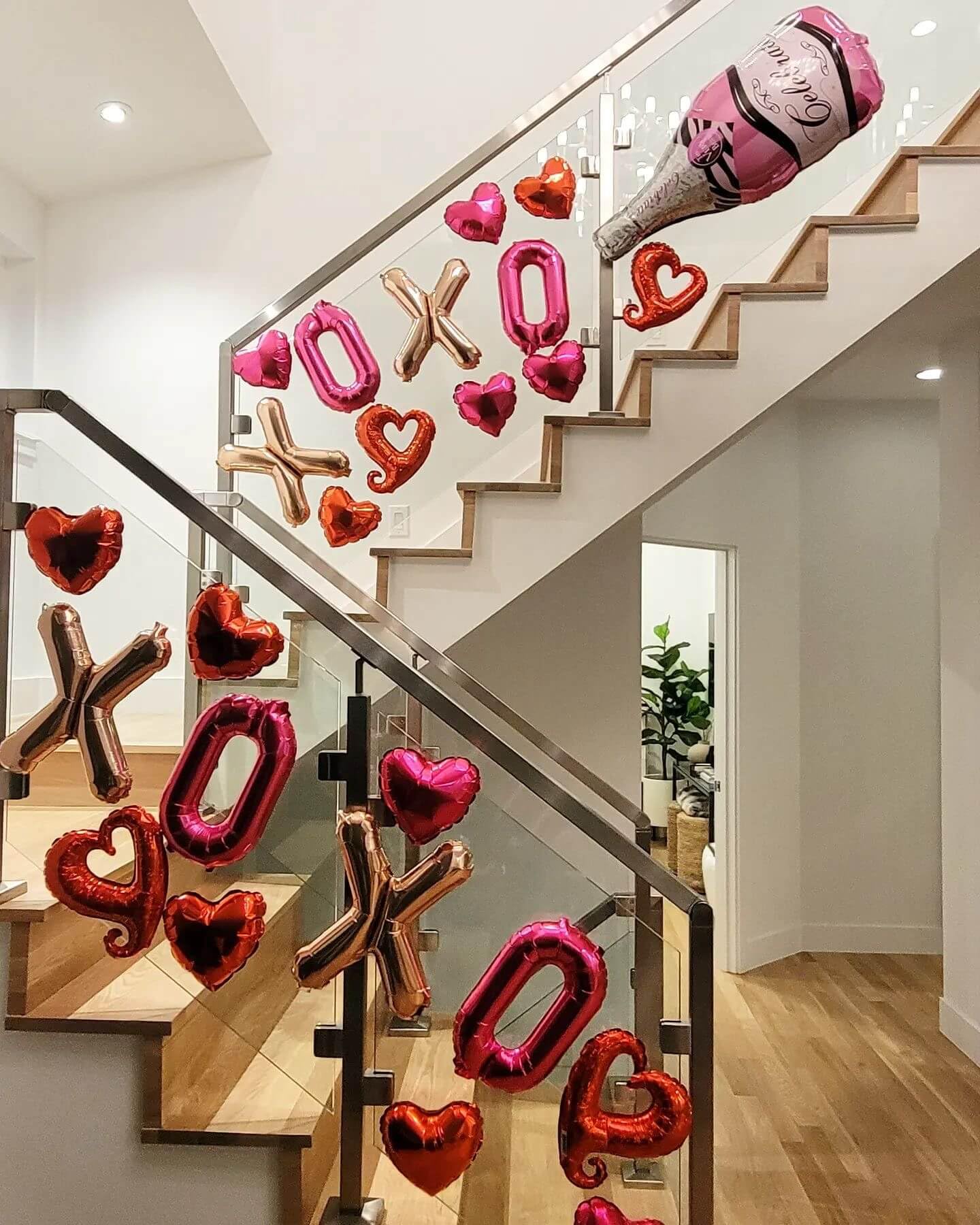 6 Pcs Red Heart Shaped Balloons with XOXO Letters - Valentine's Day Decorations for Bridal Showers, Weddings & Romantic Parties | Perfect for Photo Backdrops, Proposals & Anniversary Celebrations