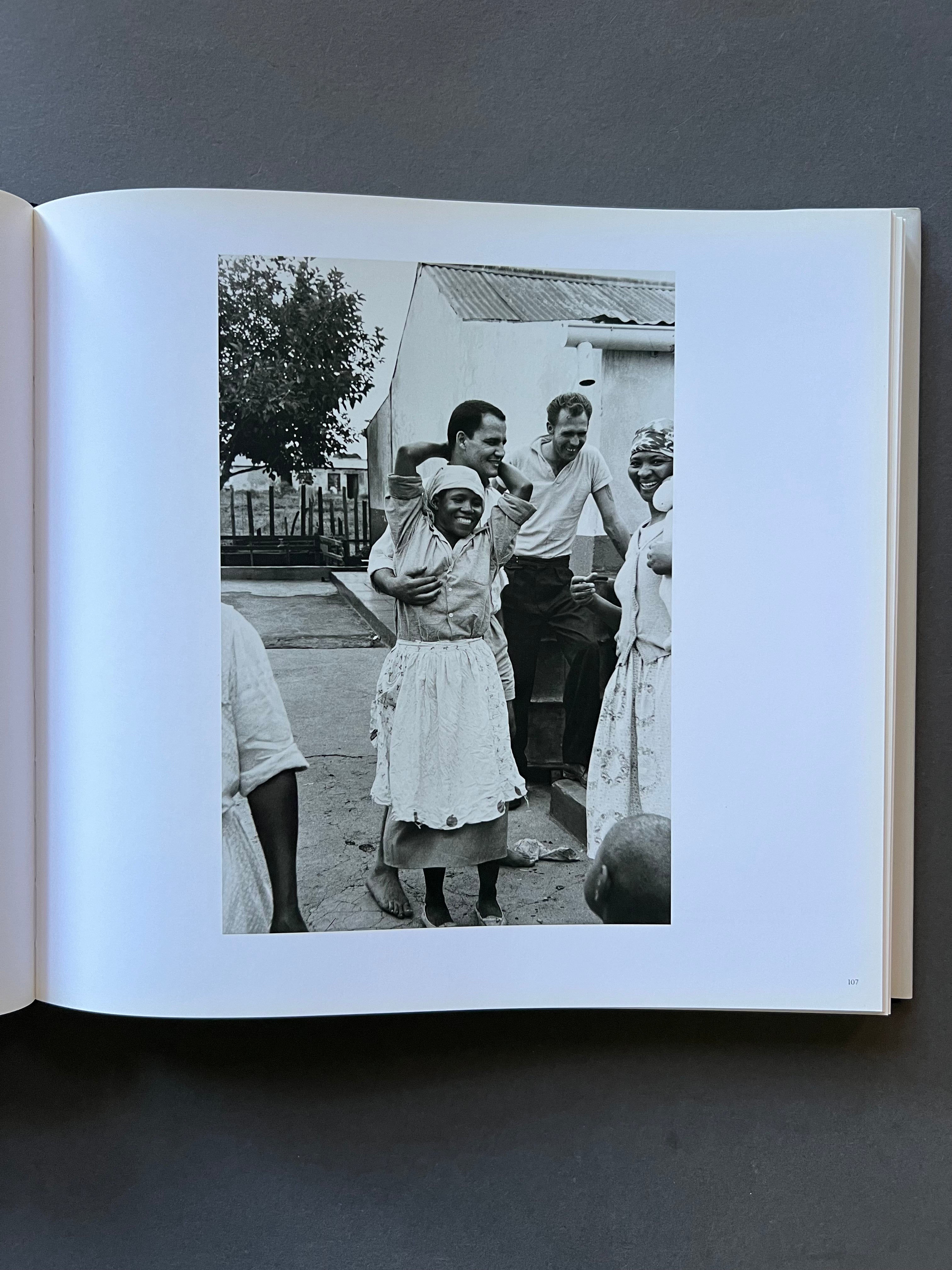 Ernest Cole Photography Book - Iconic South African Photographer Works | Black & White Photo Collection | Perfect for Art Lovers, History Enthusiasts & Photography Students