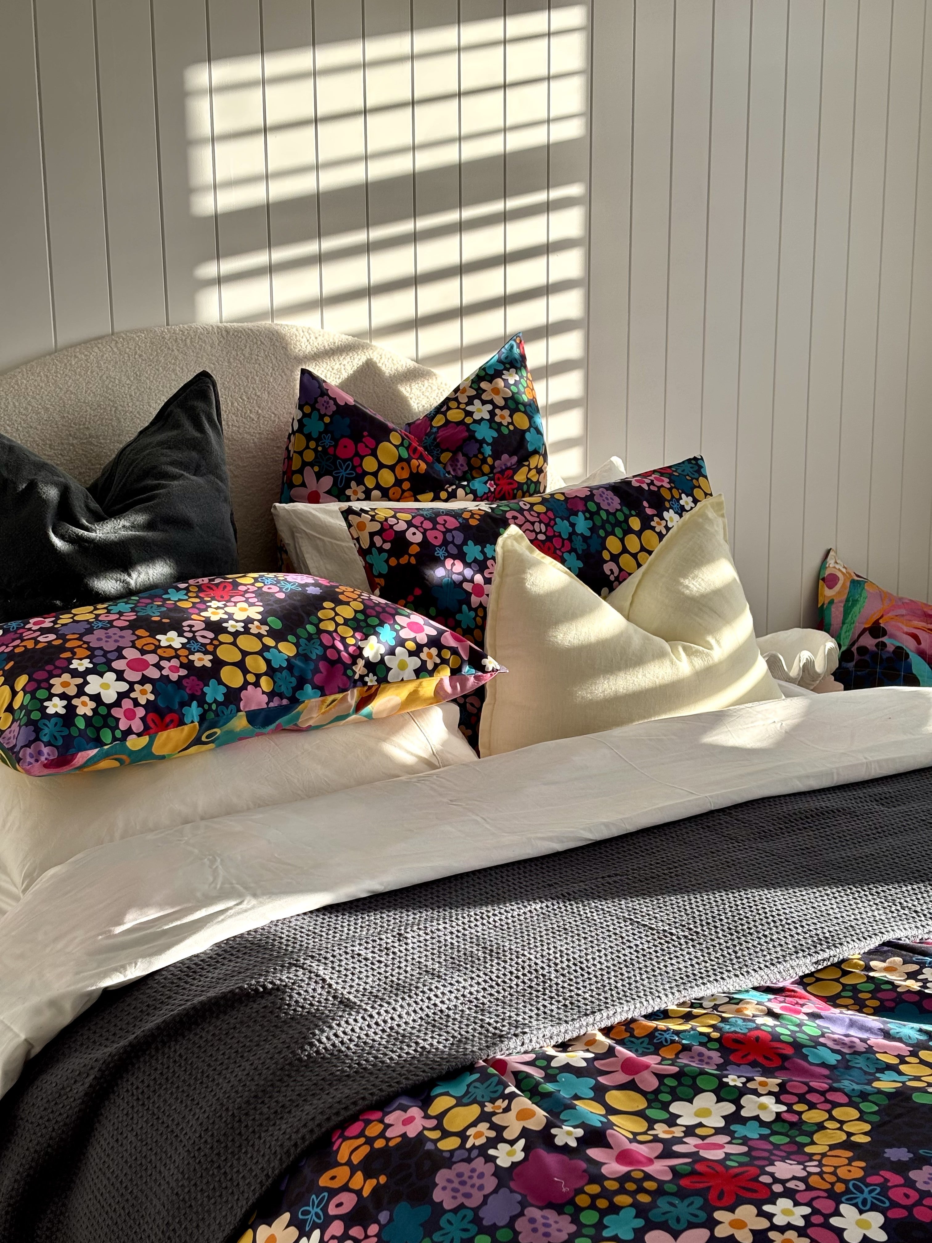 Kasey Rainbow Matilda Quilt Cover Set - Soft & Stylish Bedding for Cozy Nights - Perfect for Master Bedrooms, Guest Rooms & Dorm Decor