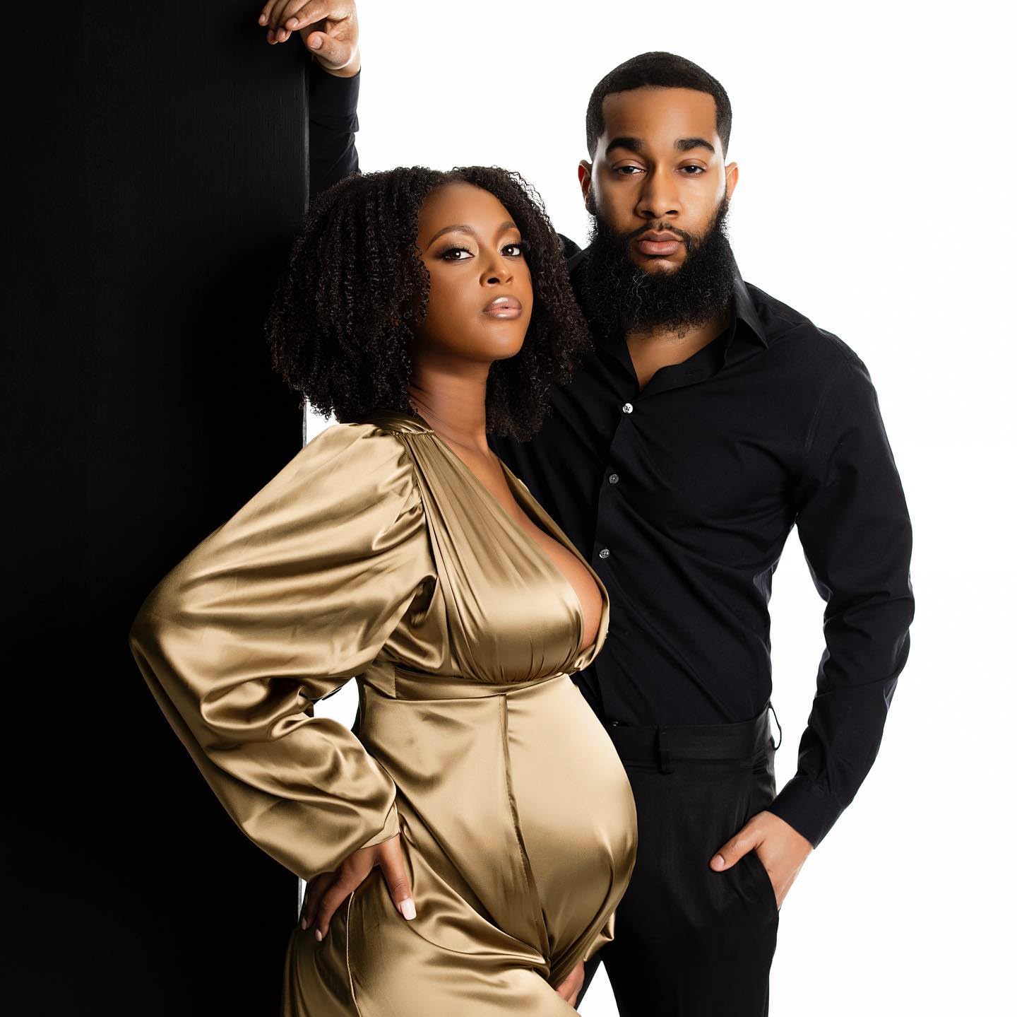 Dedysler Maternity Photoshoot Dress - Elegant Long Sleeve Maxi Gown with Side Slits for Pregnancy Photo Shoot, Baby Shower & Special Occasions
