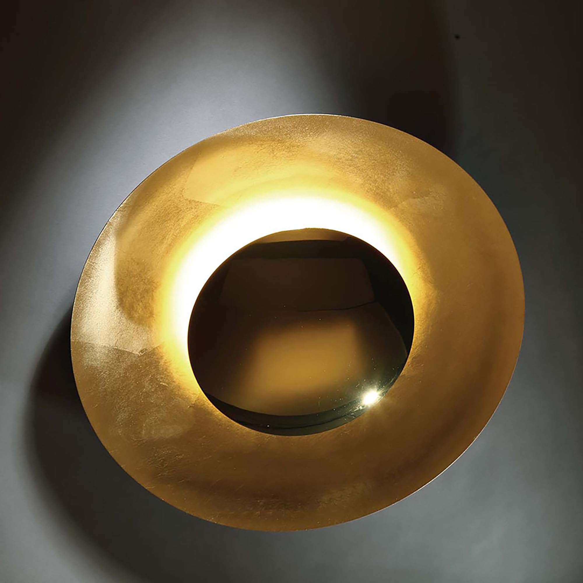 Modern Forms Blaze 18-Inch LED Wall Sconce - Gold Leaf Finish, 3000K Warm White Light - Perfect for Bedroom, Hallway & Living Room Wall Lighting