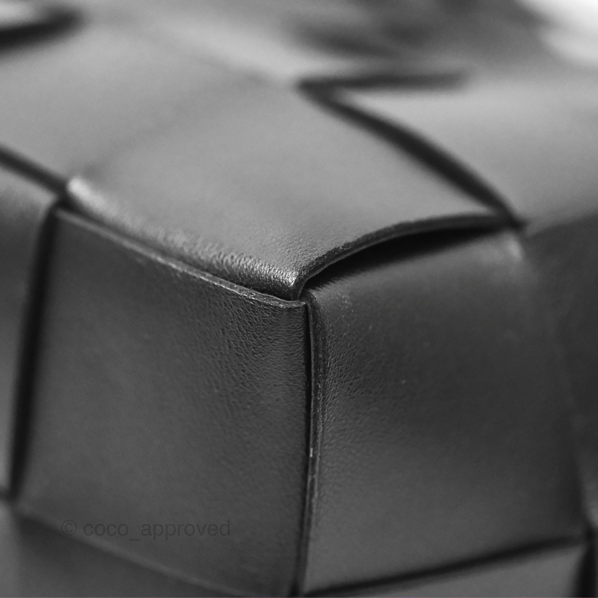 Bottega Veneta Small Cassette Bucket Bag in Black Lambskin Leather - Perfect for Everyday Use, Work & Travel