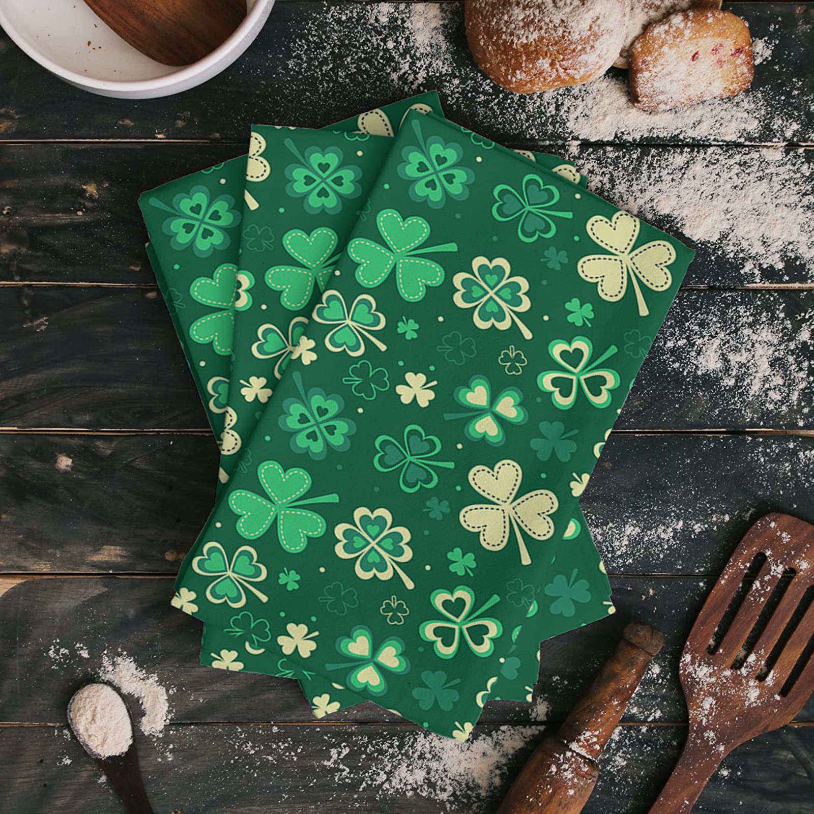 **Premium Microfiber Kitchen Towels Set of 4 – Super Absorbent, Reusable & Soft Dish Towels for Kitchen Cleaning, Dish Drying & Bar Use (18x28 Inch) – St. Patrick's Day Shamrock Design, Green Lucky Clover Pattern**    **Perfect for:** Everyday kitchen cleaning, drying dishes, wiping countertops, bar use, and festive St. Patrick's Day decor.