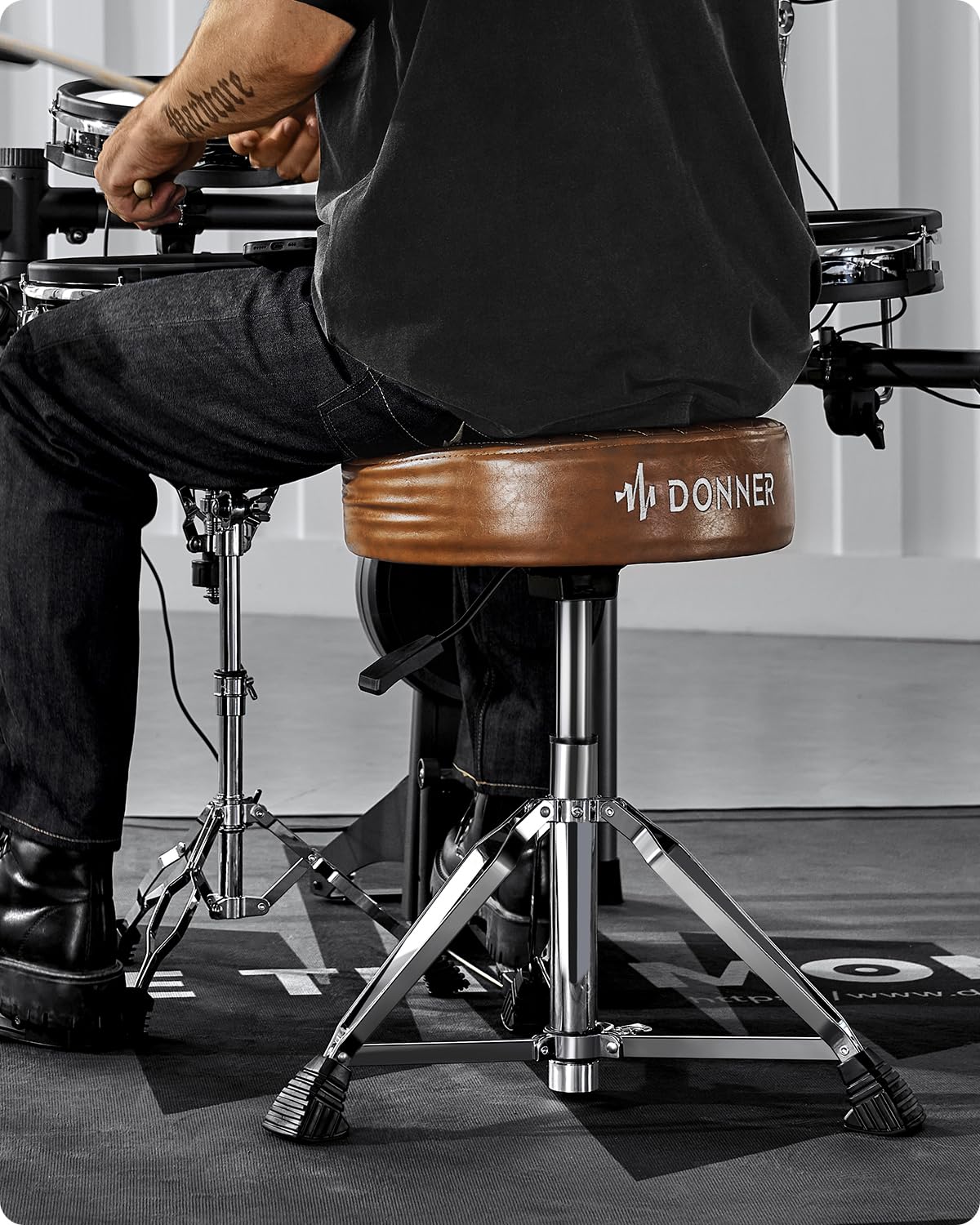 Donner DT-150 Adjustable Hydraulic Drum Throne Seat - Round Padded Drum Stool with Thickened Cushion, Anti-Slip Base & Double-Braced Legs (Brown) - Perfect for Drummers, Percussionists & Music Practice Sessions
