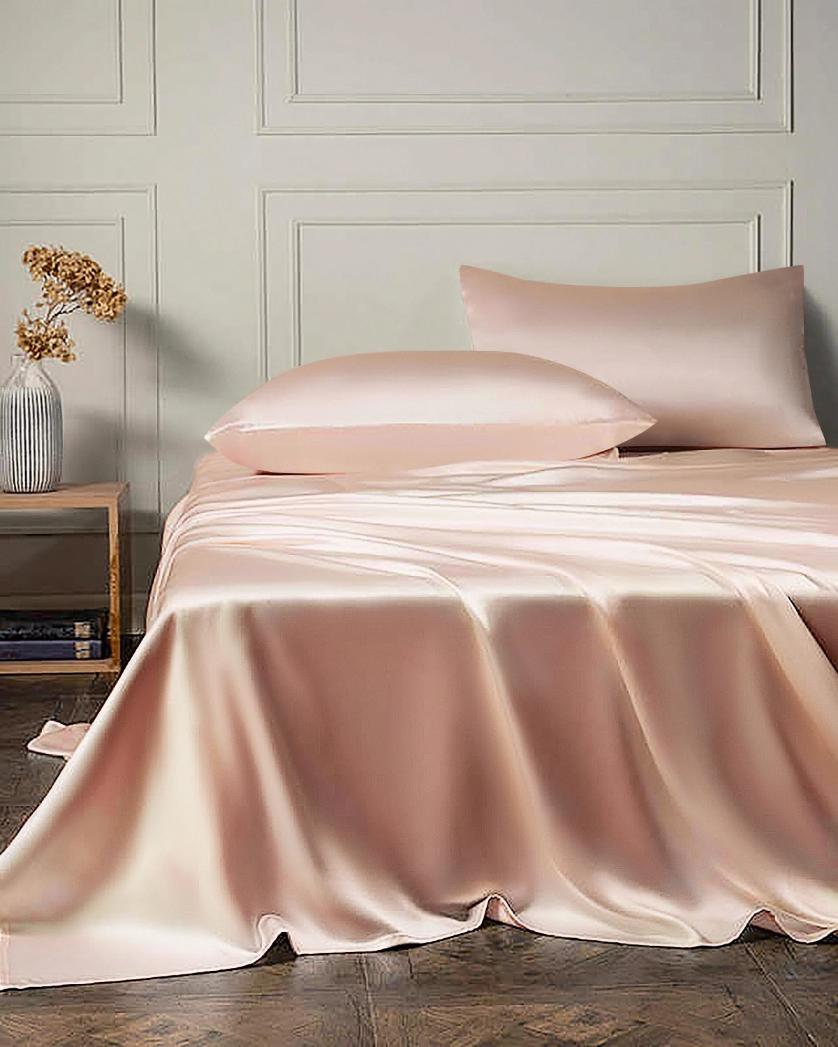 19 Momme 4-Piece 100% Mulberry Silk Sheet Set - Queen Size Luxury Bedding with Deep Pocket Fitted Sheet & Flat Sheet - Perfect for Hot Sleepers, Sensitive Skin & Allergy Relief - Ideal for Master Bedrooms, Guest Rooms & Luxury Hotels