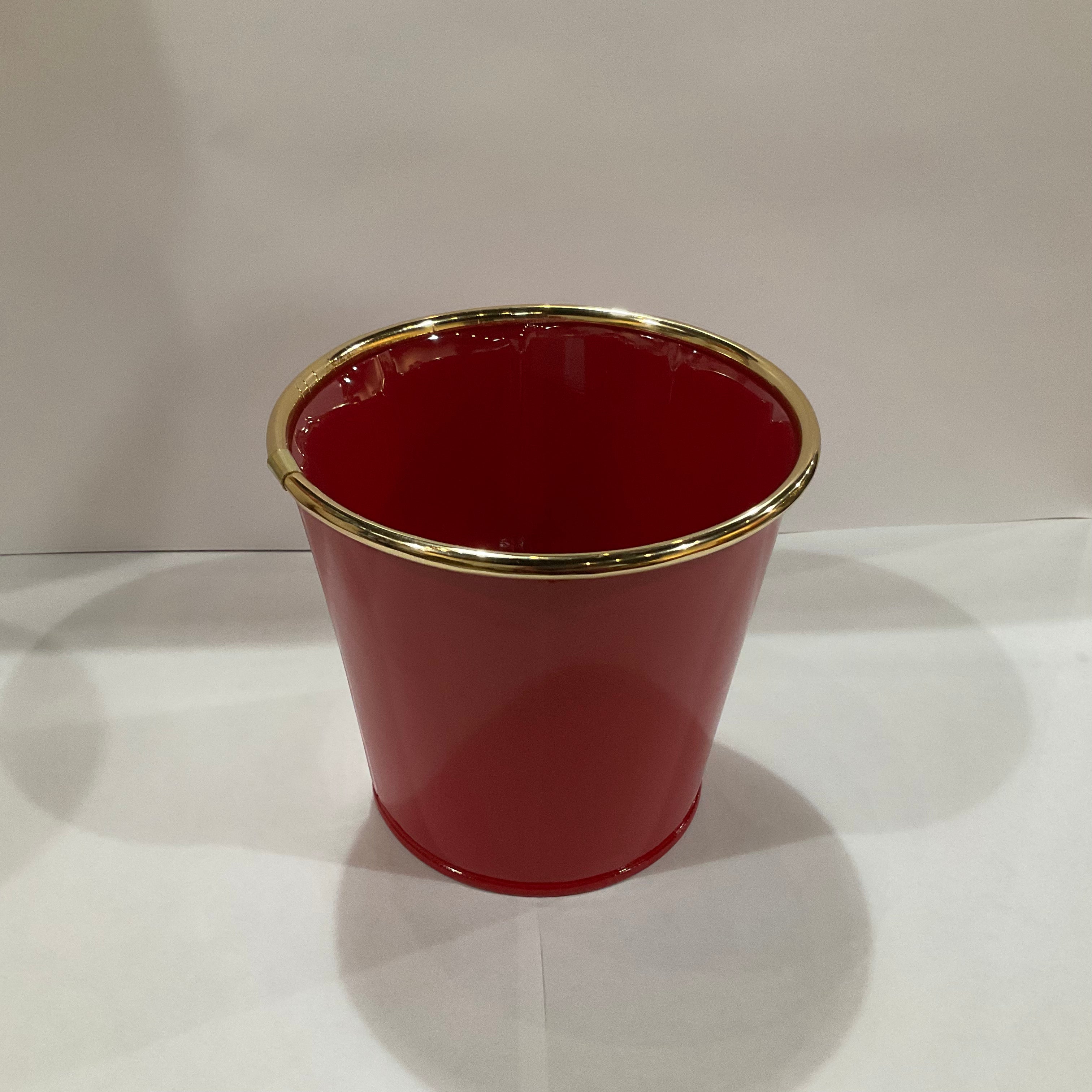 Festive Gold Rim Pot Cover 4 - Elegant Decorative Lid for Cooking Pots - Perfect for Holiday Dinners & Kitchen Decor