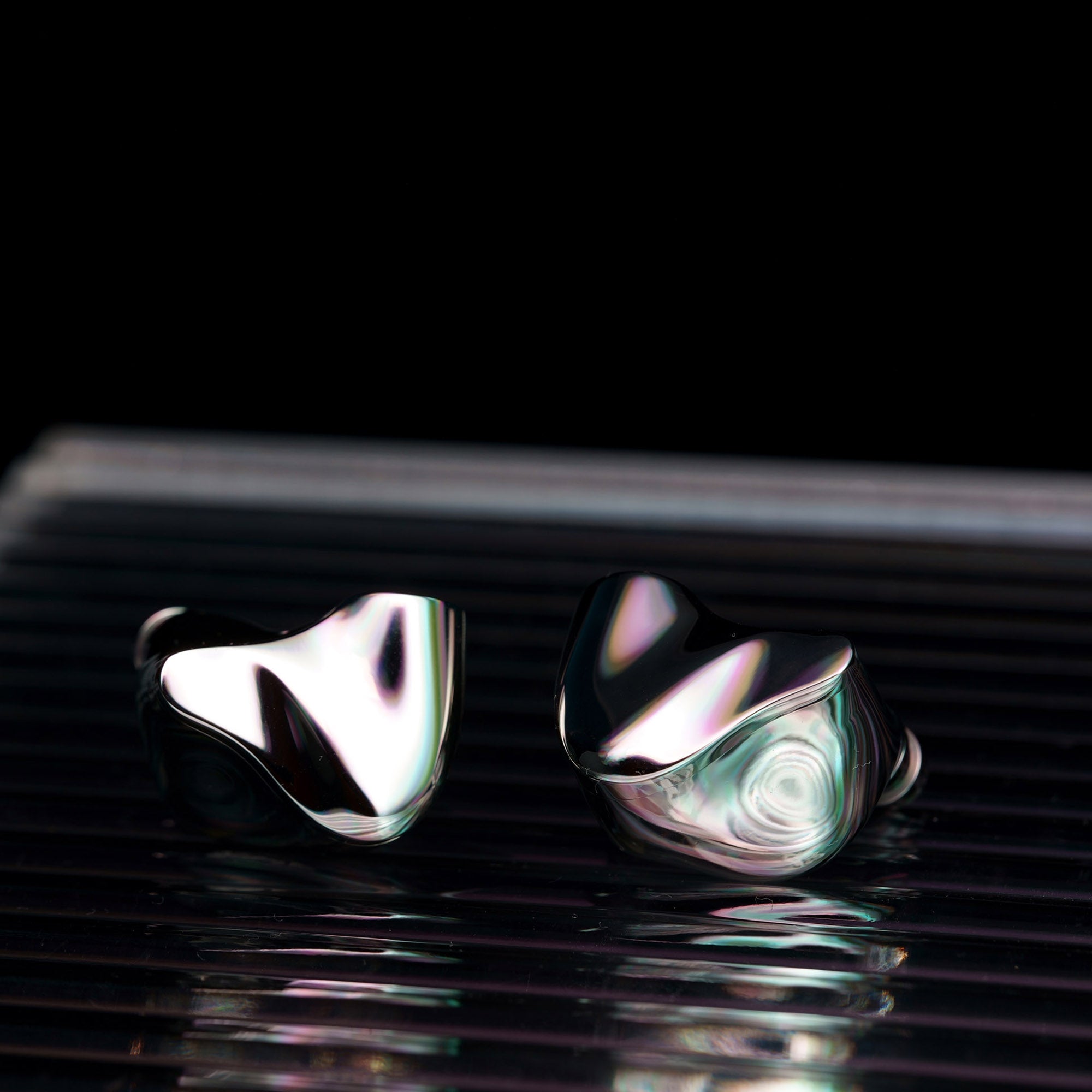 DUNU Glacier High-Fidelity In-Ear Monitors with Detachable Cable - Professional Sound for Audiophiles, Musicians & Studio Use - Perfect for Travel, Commuting & Gaming