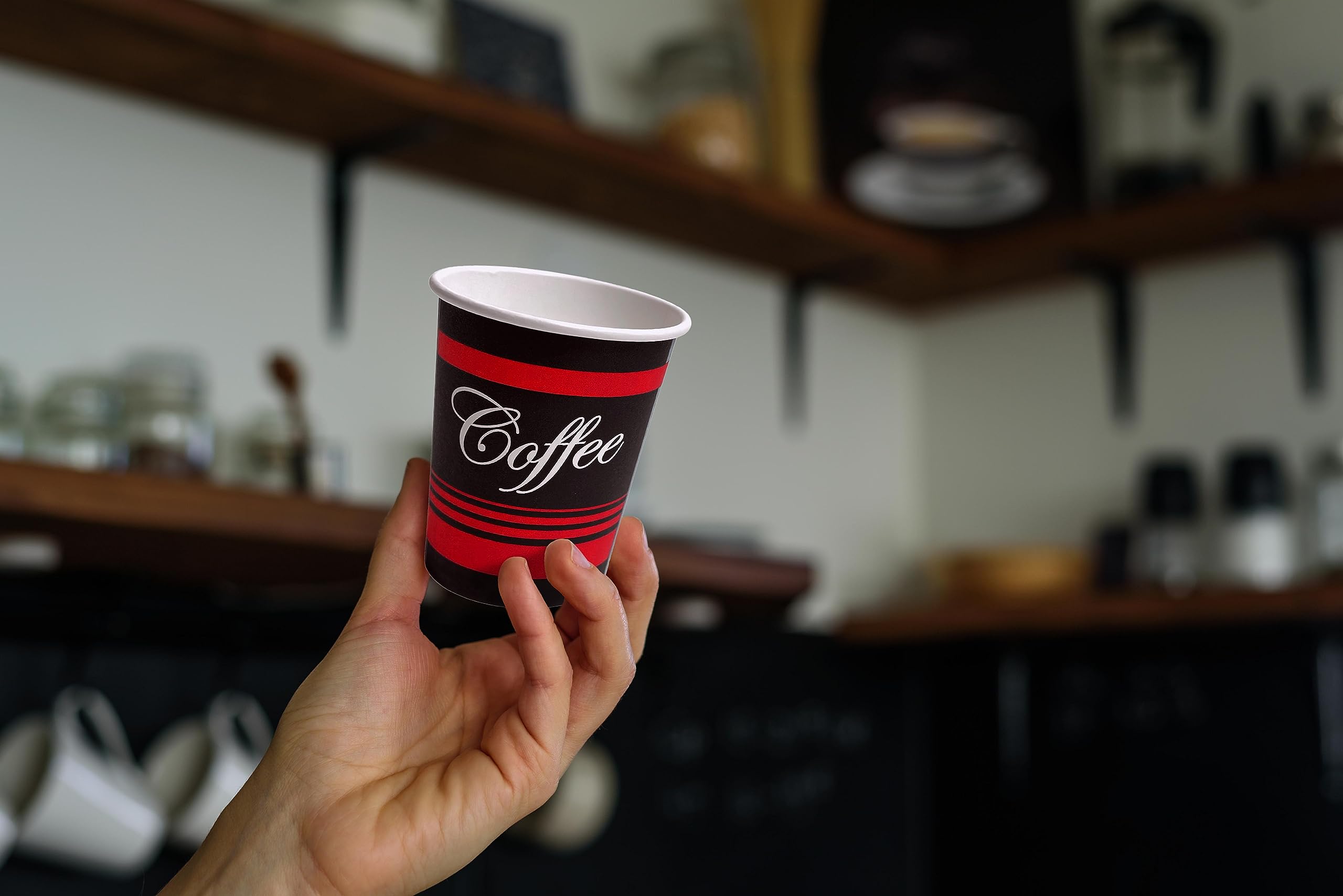EcoQuality 20 oz Extra Large Disposable Paper Cups - Bulk Pack of 100 for Hot & Cold Beverages, Coffee, Tea, Cocoa - Perfect for Travel, Office, Restaurants, Concession Stands & Outdoor Events