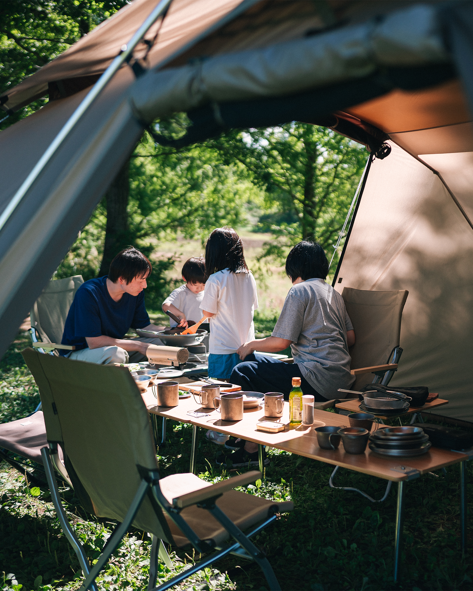 Land Nest Shelter - Portable Outdoor Survival Tent for Camping, Hiking & Emergency Preparedness