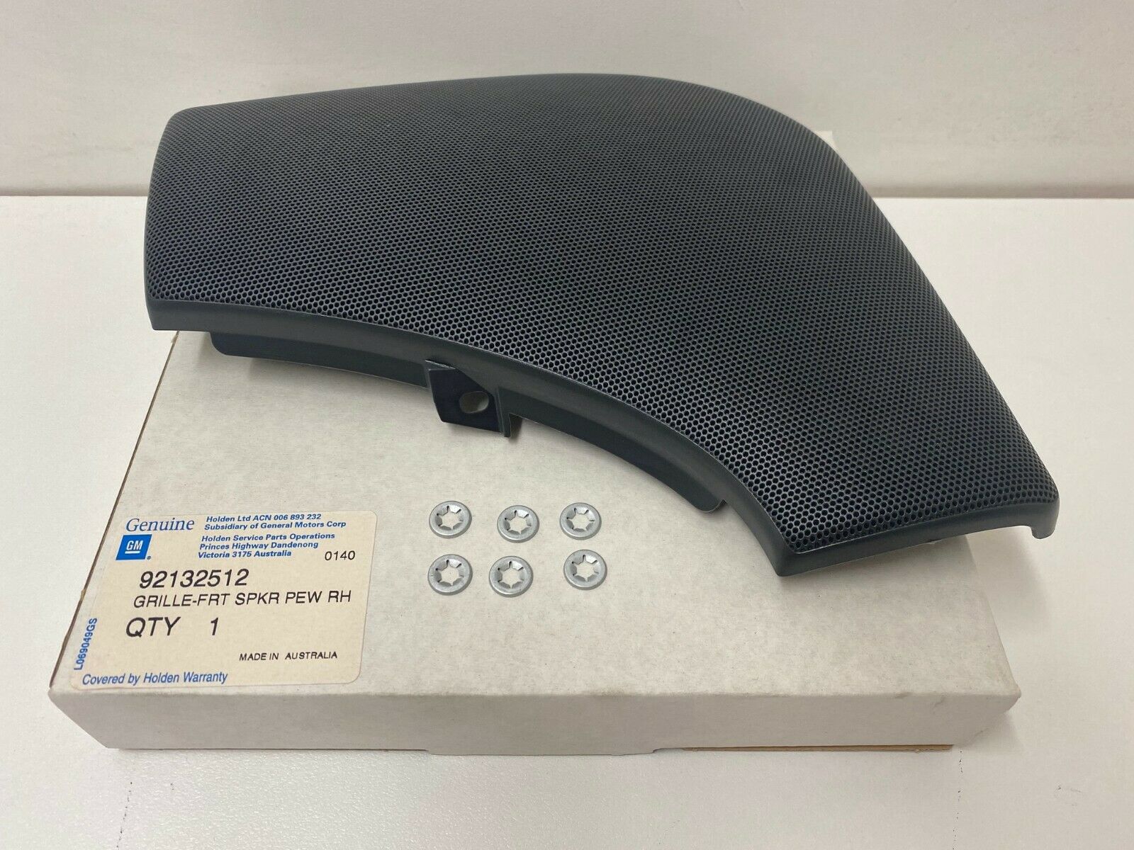 VT VZ Commodore Sedan Wagon Crewman Front Door Speaker Grille Right Side - Replacement Car Audio Accessory for Holden Vehicles - Perfect for DIY Car Upgrades & Sound System Improvements