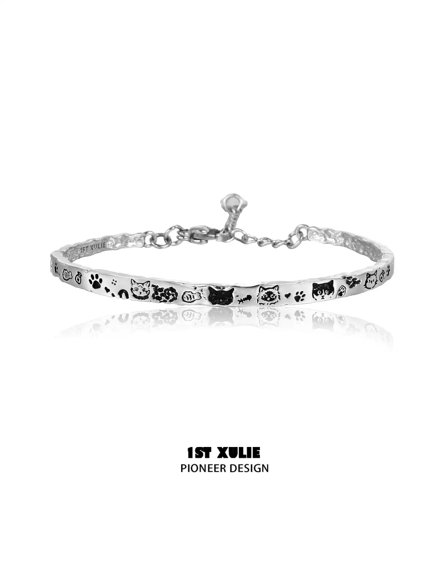Graffiti Kitten S925 Sterling Silver Bracelet for Women - Dainty Adjustable Cat Charm Bracelet - Perfect Gift for Cat Lovers, Birthday, Anniversary - Ideal for Casual Wear, Date Night & Everyday Jewelry