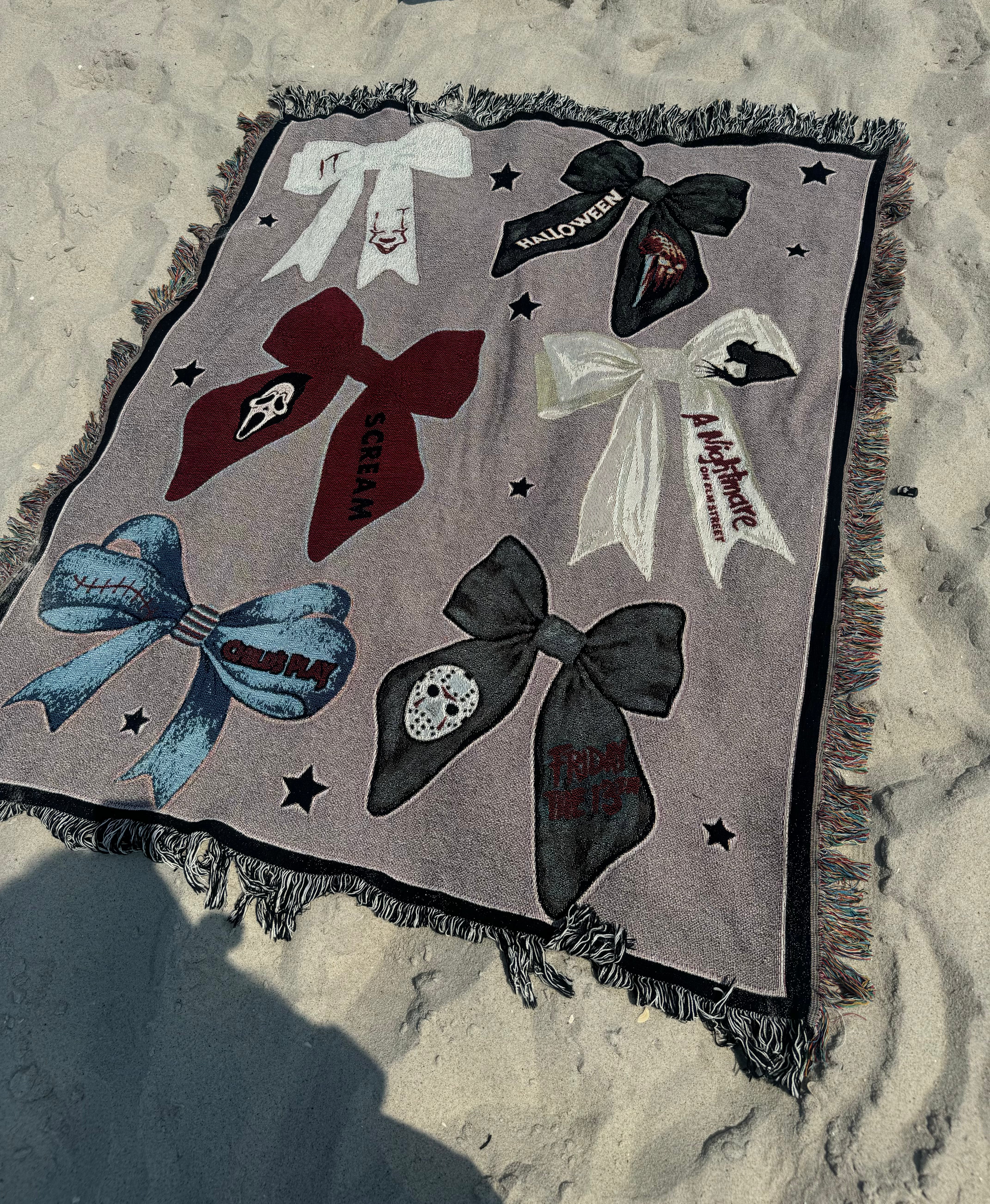 Cozy Horror Movie Blanket - Soft Fleece Throw for Halloween, Scary Film Nights & Horror Fans - Perfect for Movie Marathons, Camping & Home Decor