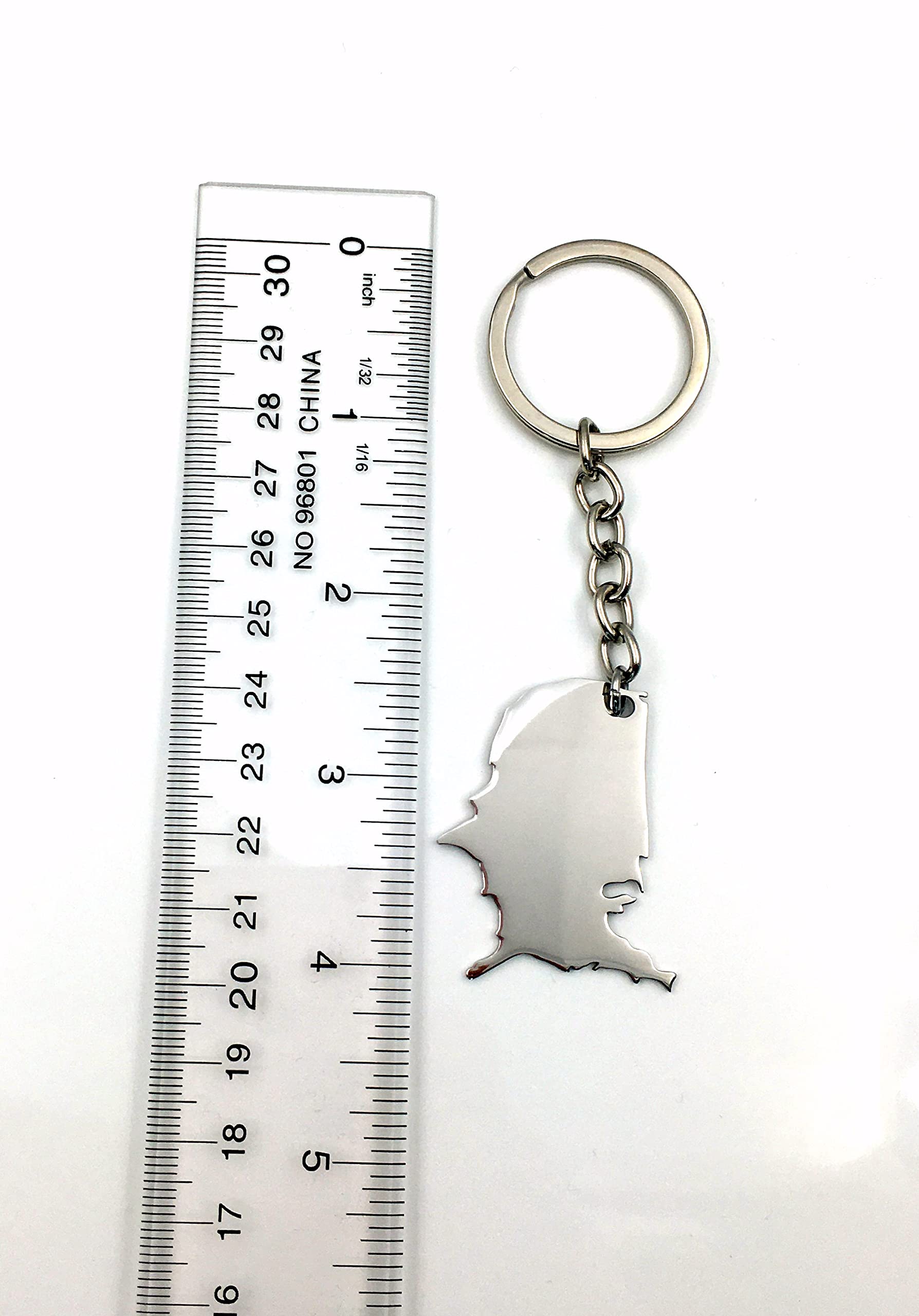 USA Map Keychain - American Flag Keyring Gift for New US Citizens, Mirror Finish Cut-Out Design - Perfect for Men & Women as Citizenship Present, Travel Souvenir or Patriotic Gift