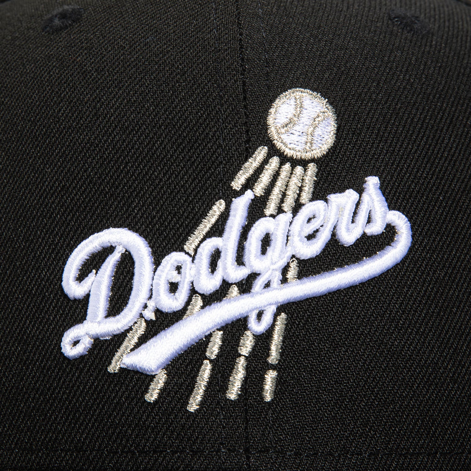 New Era 59Fifty Los Angeles Dodgers 100th Anniversary Patch Snapback Hat - Black & Metallic Silver - Official MLB Baseball Cap for Men & Women - Perfect for Games, Collecting & Streetwear Fashion