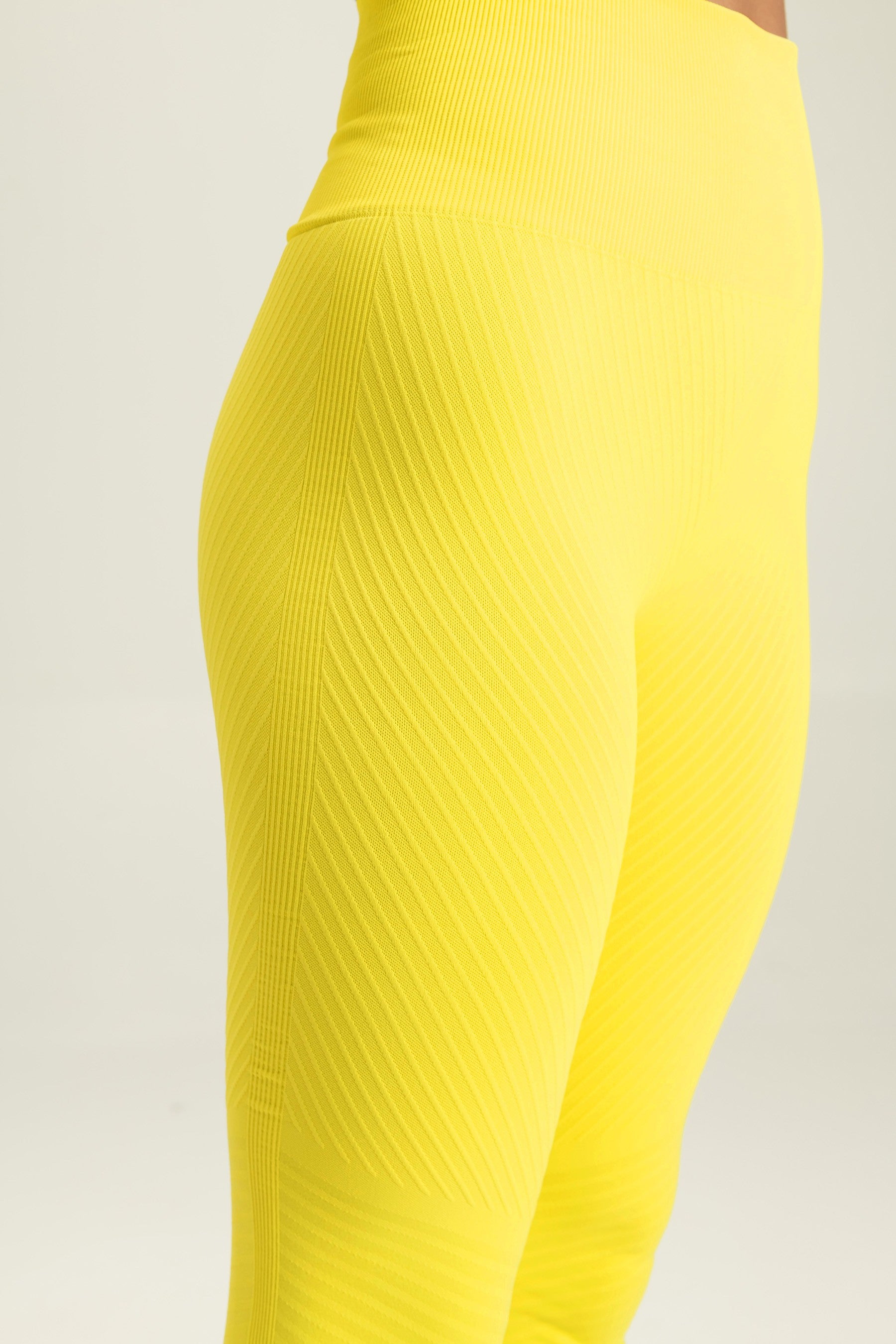High Waist Stripe Seamless Leggings for Women - Comfortable Yoga Pants, Workout Leggings for Running, Gym & Lounge Wear