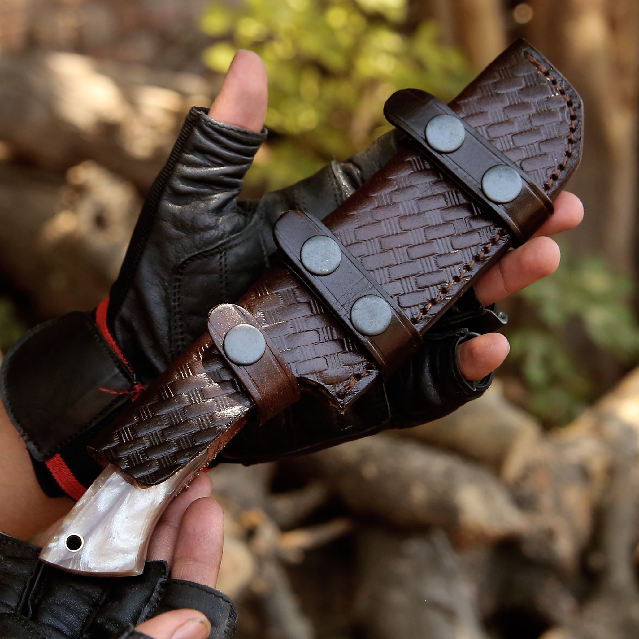 Premium Fusion Gut Hook Hunting Knife with Mother of Pearl Handle - Perfect for Field Dressing, Skinning Game, and Outdoor Survival Adventures