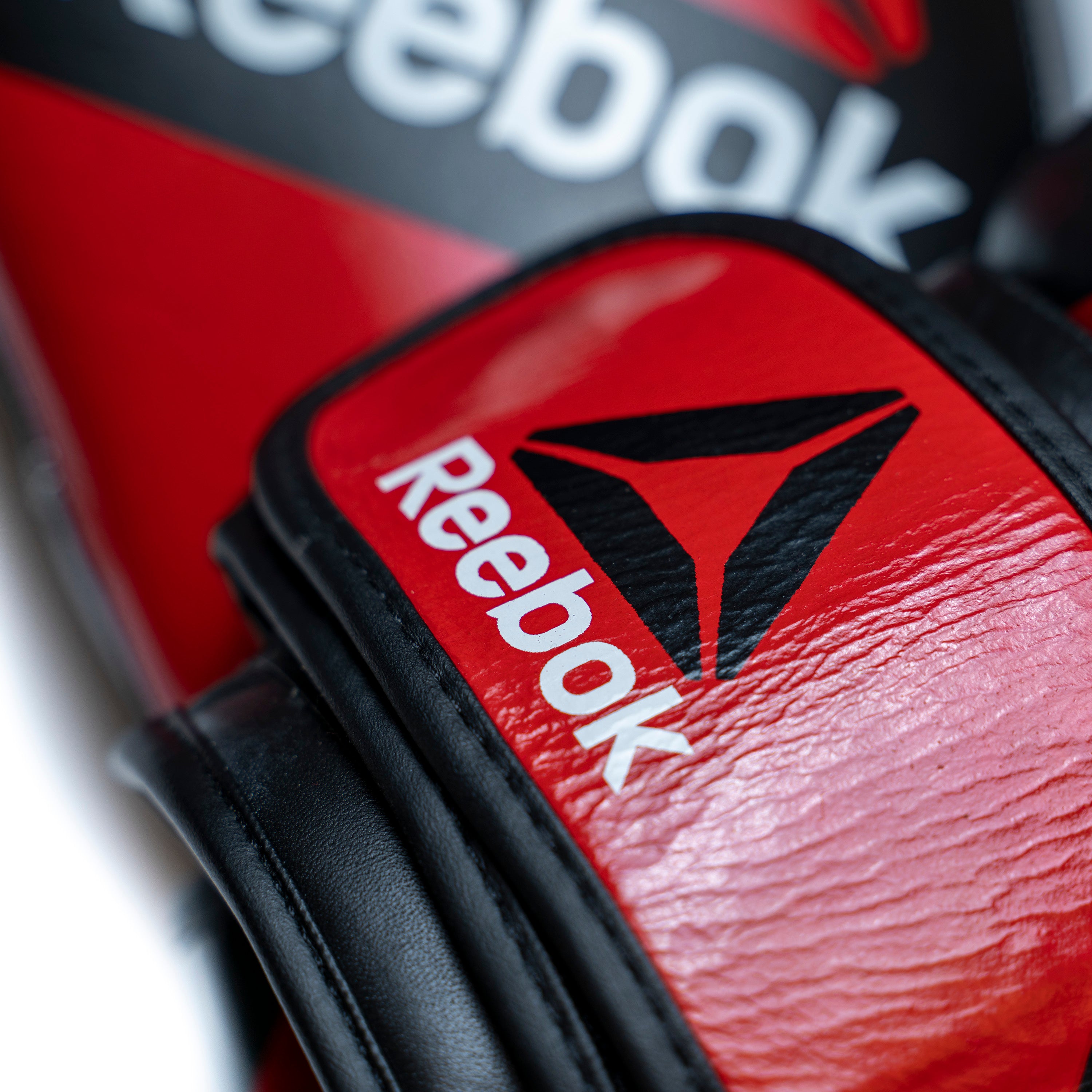 Reebok Bag Glove - Premium Boxing Training Gloves for Punching Bag Workouts | Ideal for Boxing, MMA, and Fitness Training