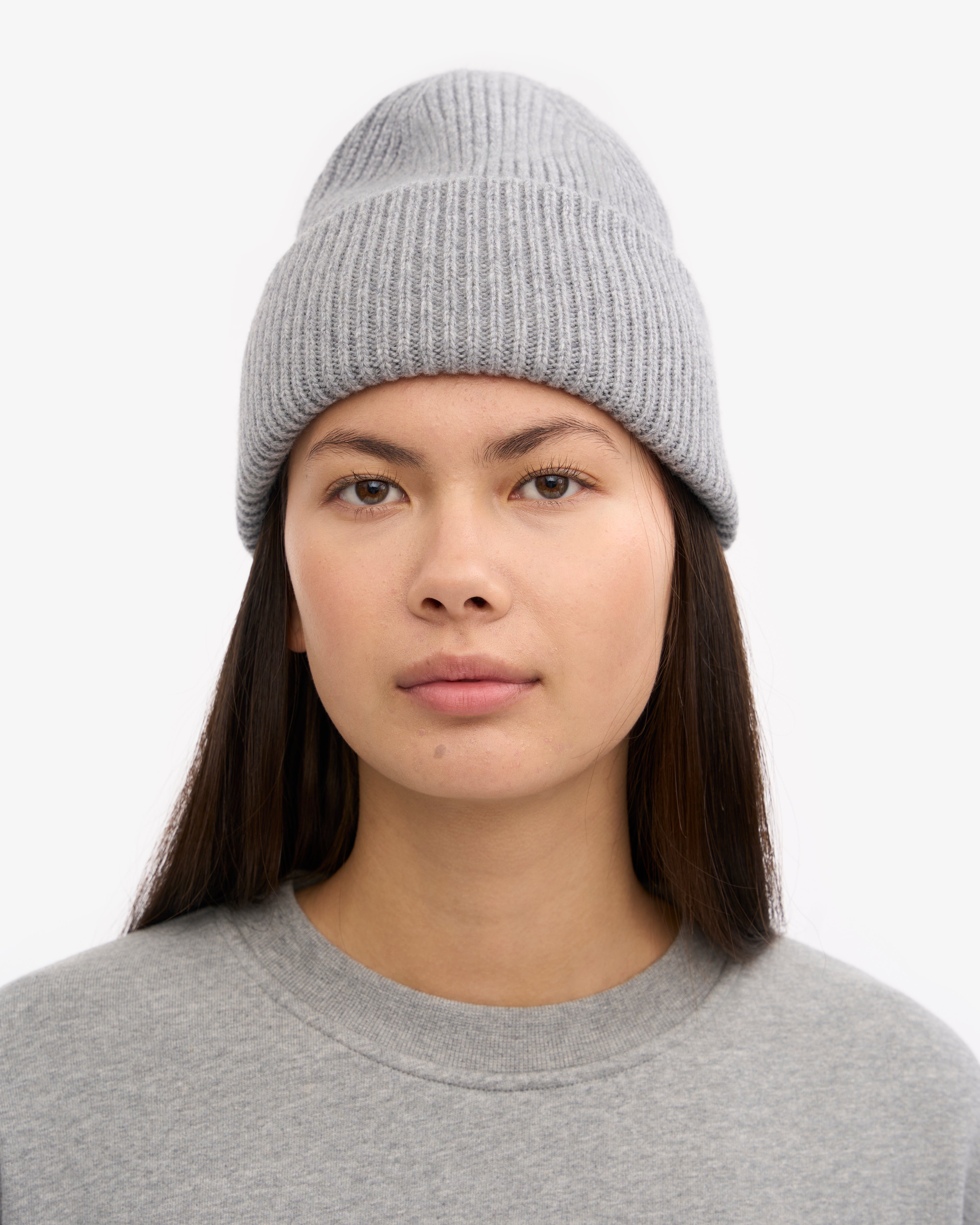 Premium Merino Wool Beanie Hat for Men & Women - Soft & Warm Heather Grey Winter Hat for Outdoor Activities, Skiing & Hiking