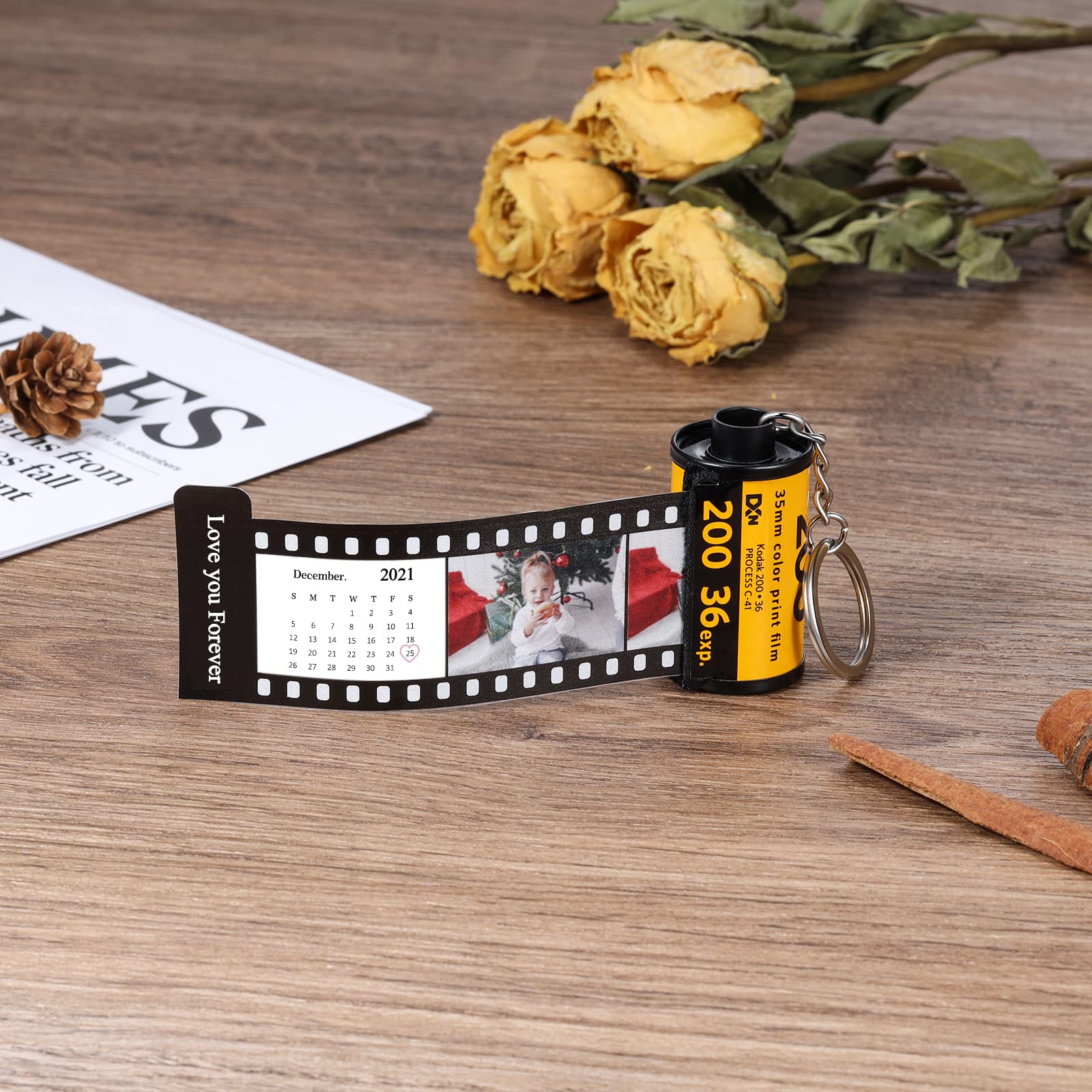 Custom Memory Camera Roll Keychain - Personalized Photo Film Keychain for Travel, Wedding & Anniversary Gifts - Unique Keepsake for Couples, Friends & Family