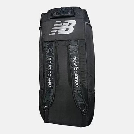 New Balance Pro Players Duffle Cricket Bag - Large Sports Equipment Storage for Cricket, Baseball, Gym & Travel - Durable Water-Resistant Gear Bag with Shoulder Strap