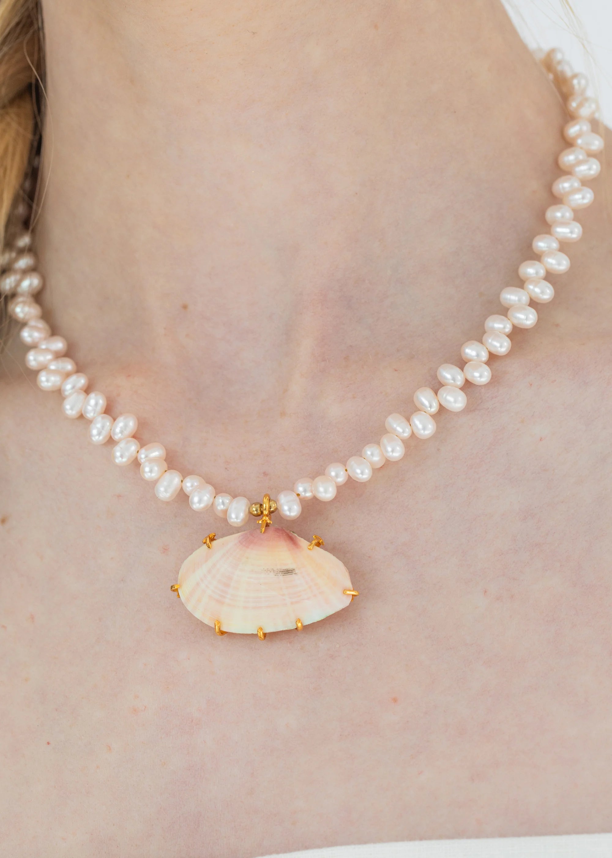 Coquina Pearl Necklace - Elegant Natural Shell Jewelry for Women, Perfect for Beach Weddings & Summer Fashion