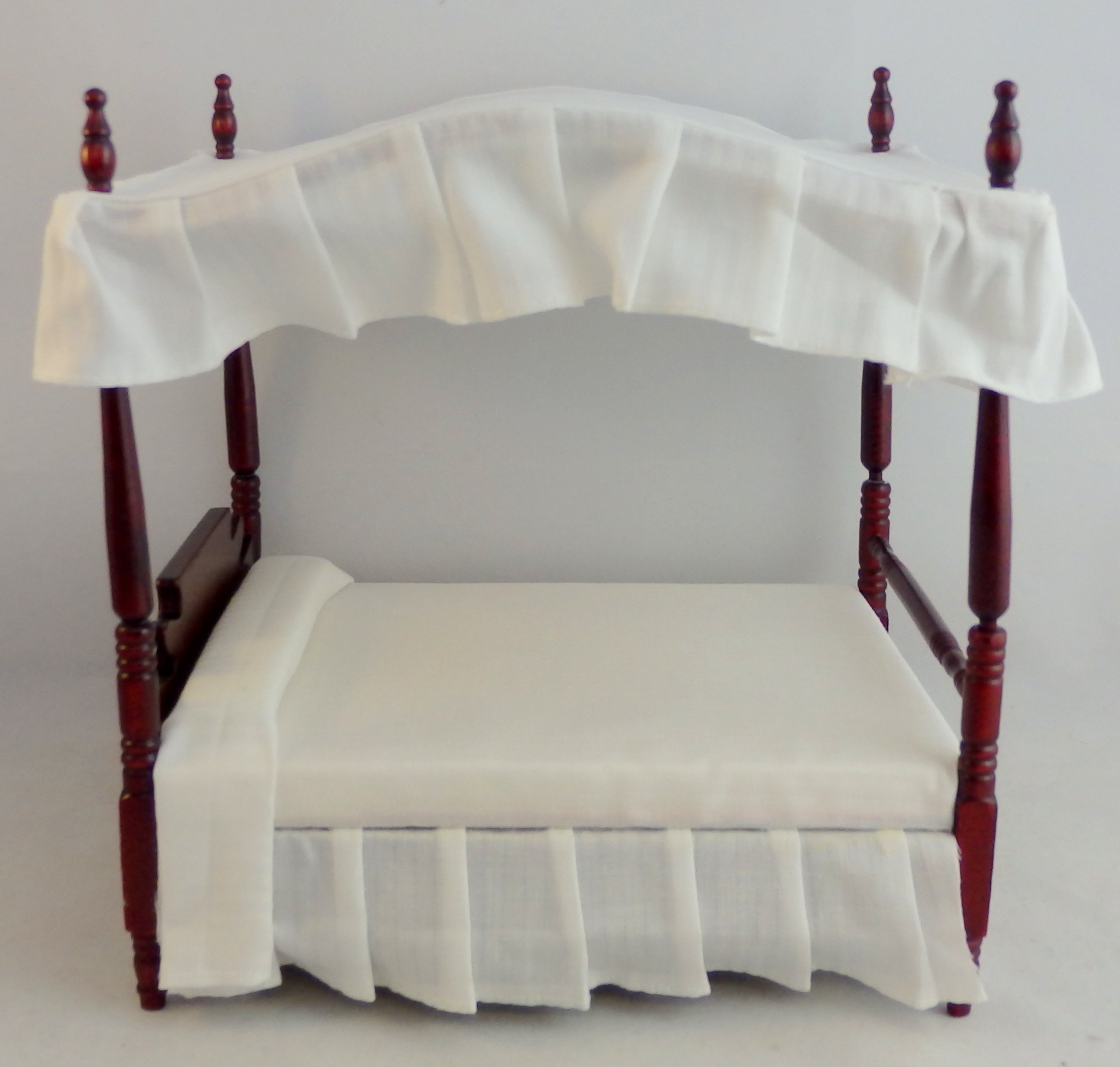 Miniature Mahogany 4 Poster Dollhouse Bed with Pillows & Blanket - Perfect for 1:12 Scale Dollhouse Bedroom Decor & Victorian Style Displays