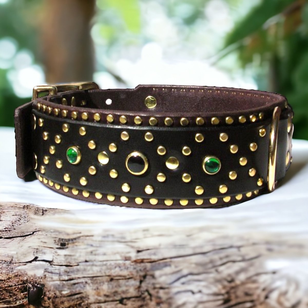 Premium Denver Latigo Leather Dog Collar – Durable & Adjustable for Medium to Large Dogs – Perfect for Walking, Training & Outdoor Adventures