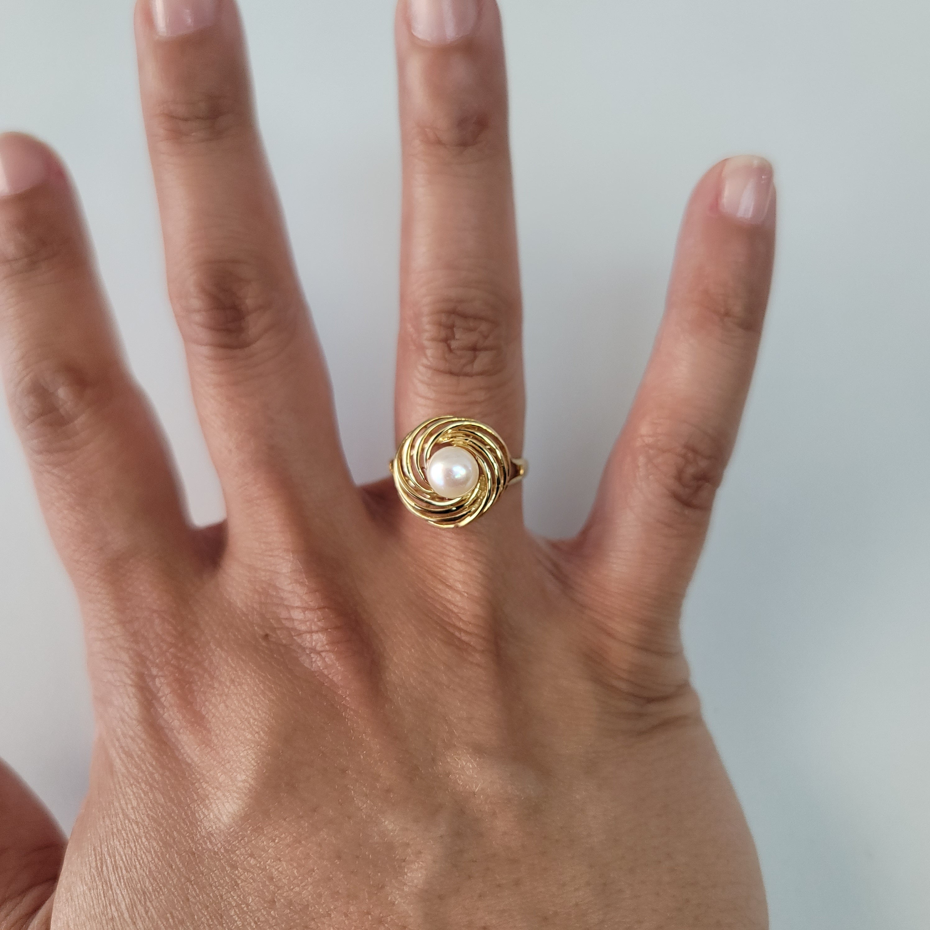 14k Yellow Gold Solitaire Pearl Ring with Elegant Swirl Design - Perfect for Weddings, Anniversaries & Special Occasions