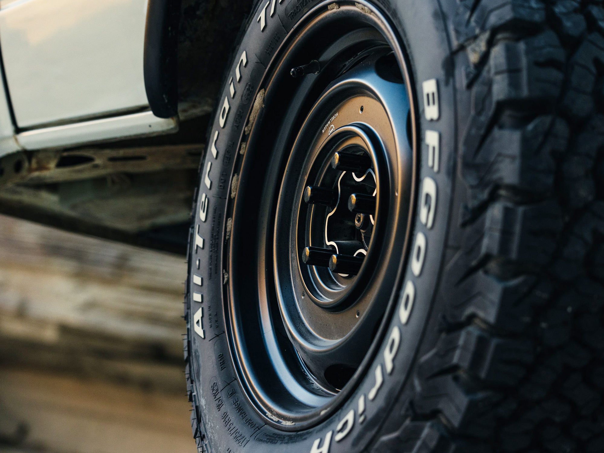 16 Inch Alloy Wheels for Mobelwagen Interceptor - Premium Replacement Rims for Bus & Vanagon - Perfect for Off-Road Adventures & Custom Upgrades