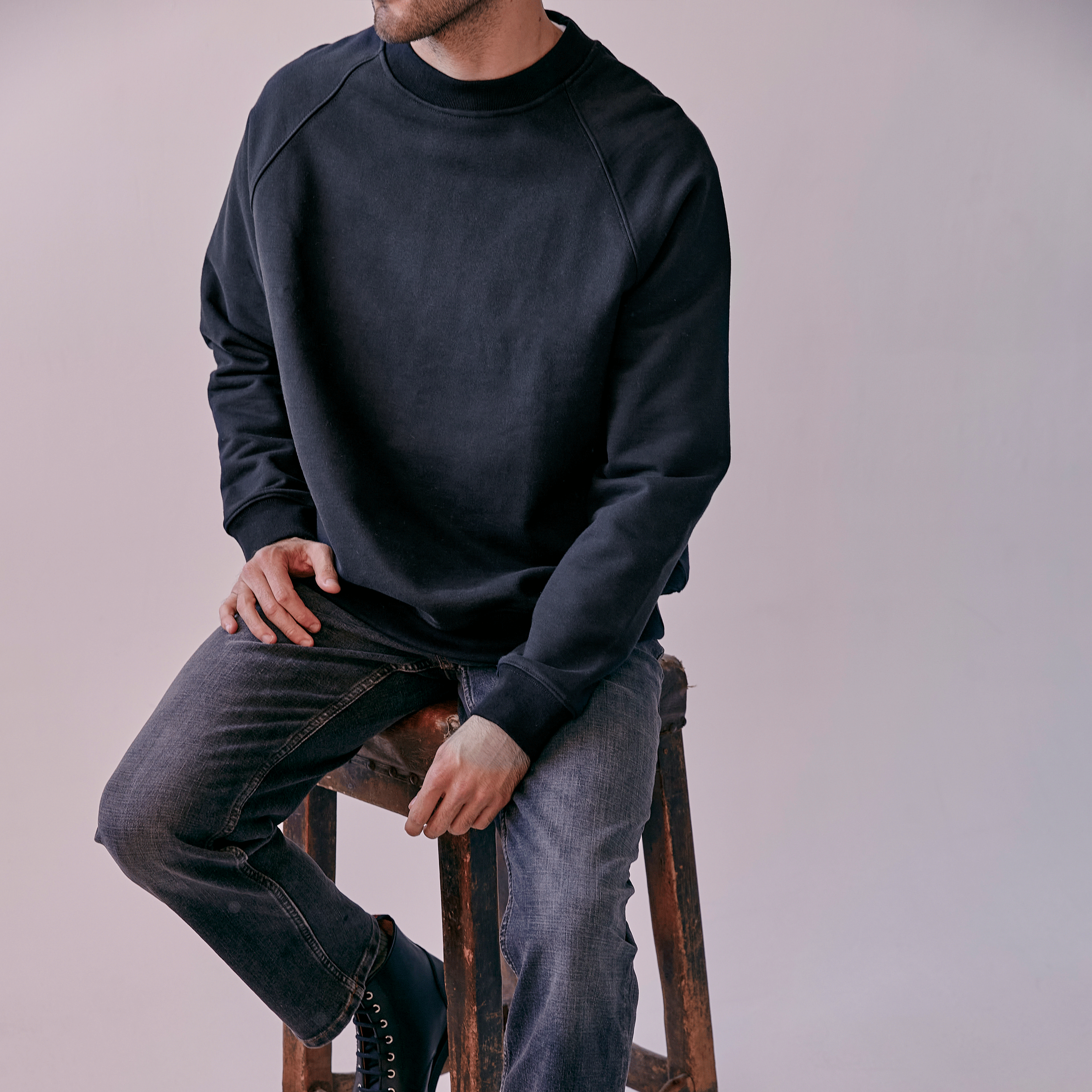 Premium Black Sweatshirt for Men & Women - Soft Cotton Comfort for Casual Wear, Gym, and Outdoor Activities