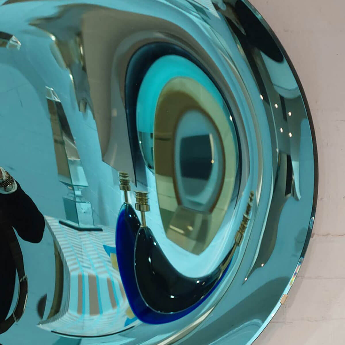360° Wide Angle Convex Mirror for Driveway & Parking Lot Safety - Outdoor Traffic & Blind Spot Visibility Enhancer