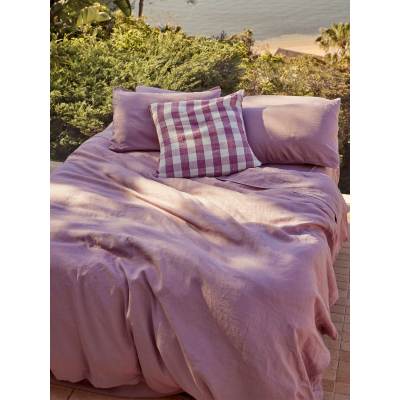 A Dreamy Night with Soft Violet Linen