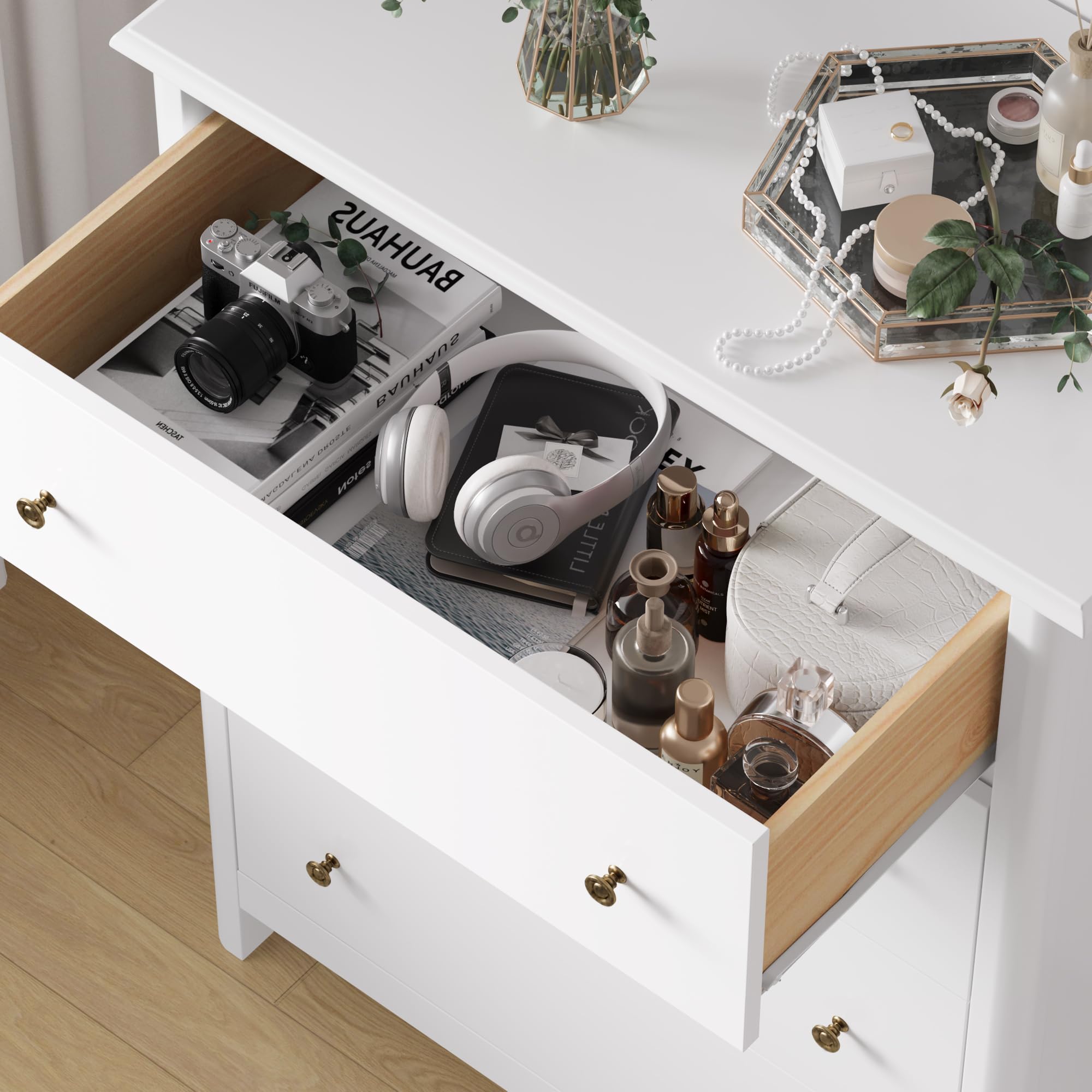HOUSUIT White Dresser with 4 Drawers - Modern Wooden Storage Cabinet for Bedroom, Living Room, Entryway & Hallway - Ivory White Chest of Drawers for Home Organization & Decor