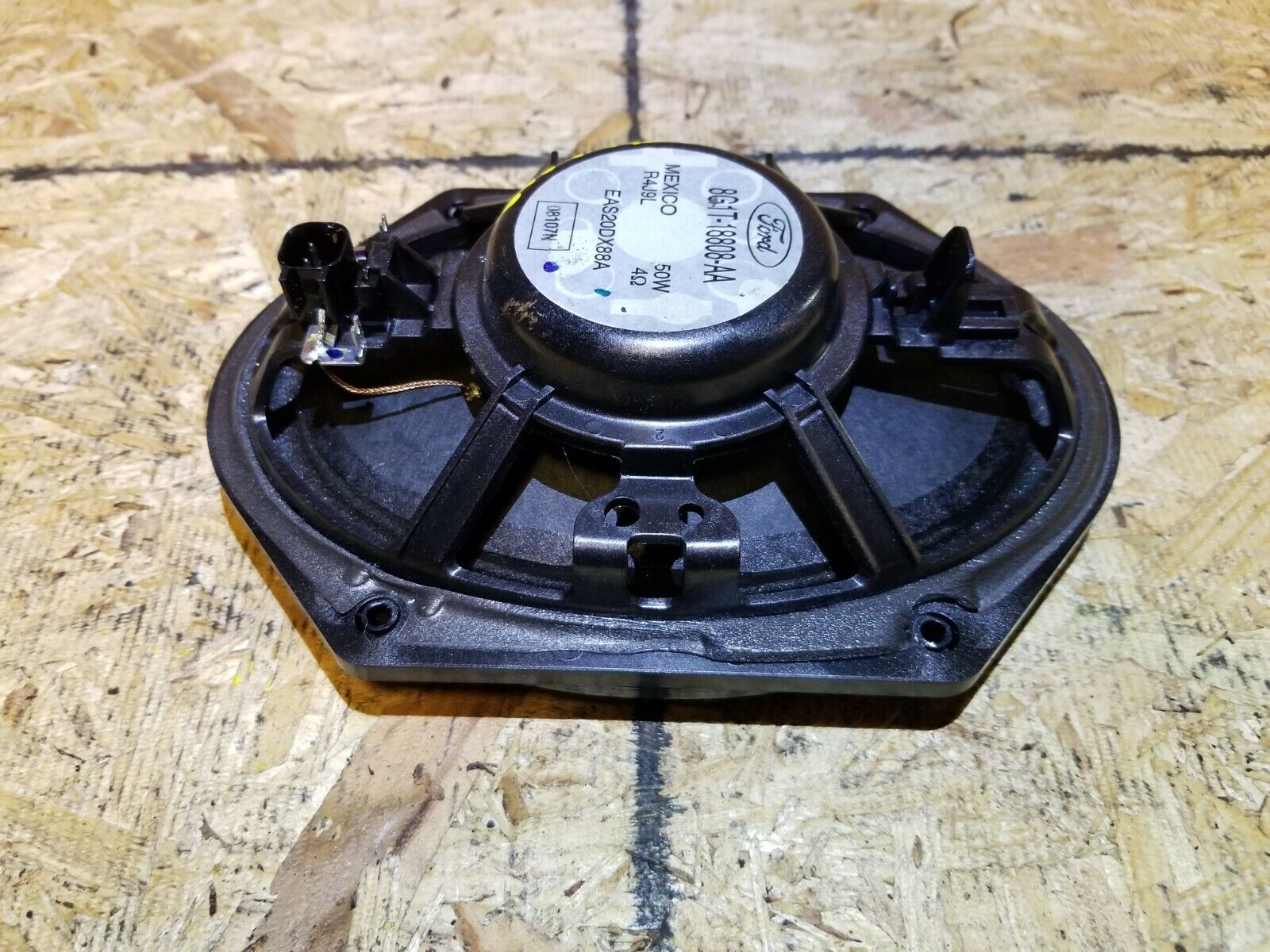 2005-2011 Lincoln Town Car OEM Audio Speaker Replacement - 65k Compatible for Premium Sound System Upgrade | Perfect for Car Audio Enhancement & DIY Installation