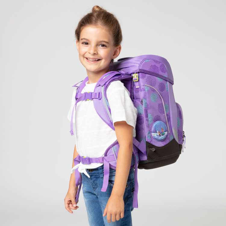 Ergobag SET Cubo 5-Piece School Backpack with Reflective SleighBear Glow Design - Perfect for Kids' School, Travel & Outdoor Adventures
