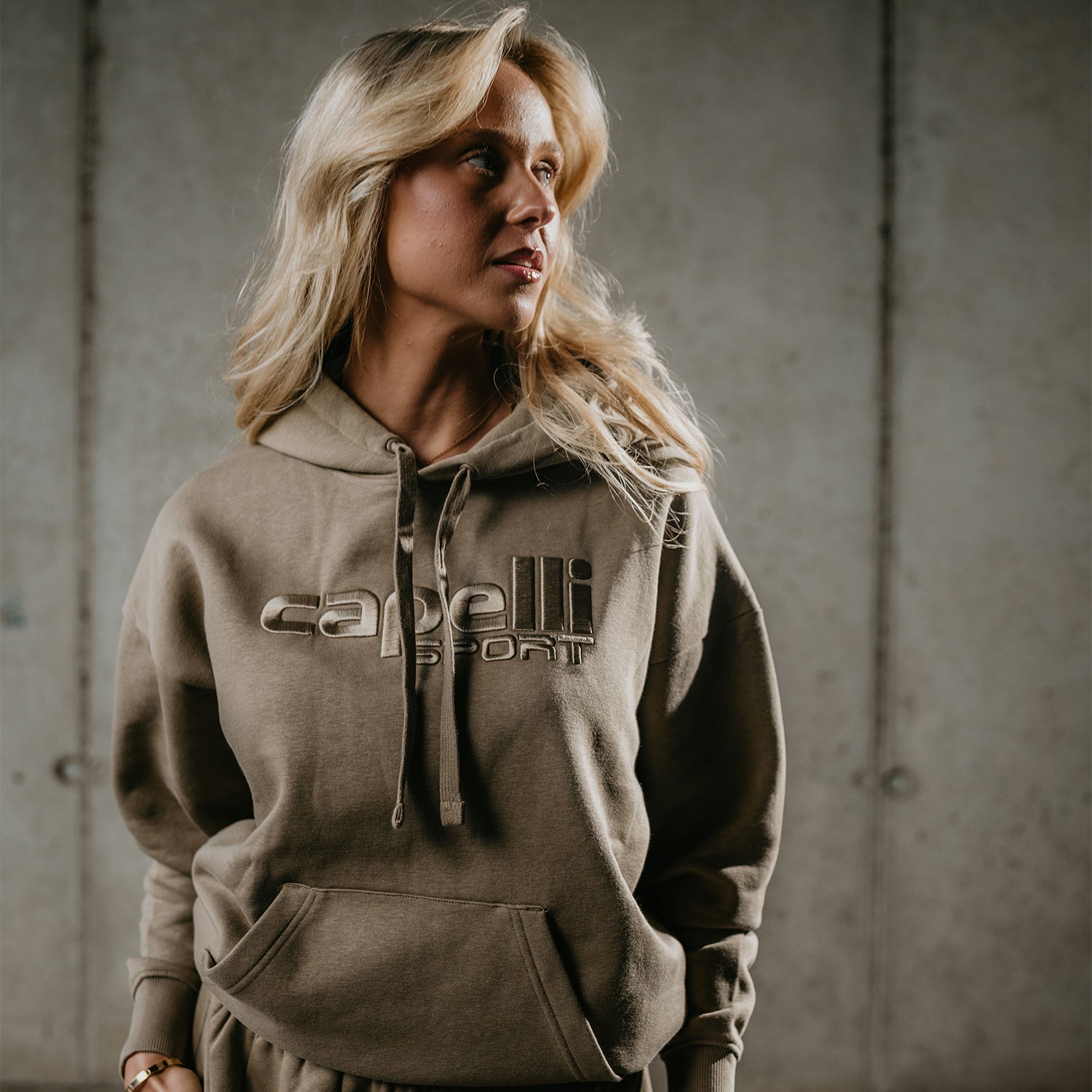 Women's Stylish Tonal Pullover Hoodie - Soft Fleece Sweatshirt for Casual Wear, Gym & Outdoor Activities