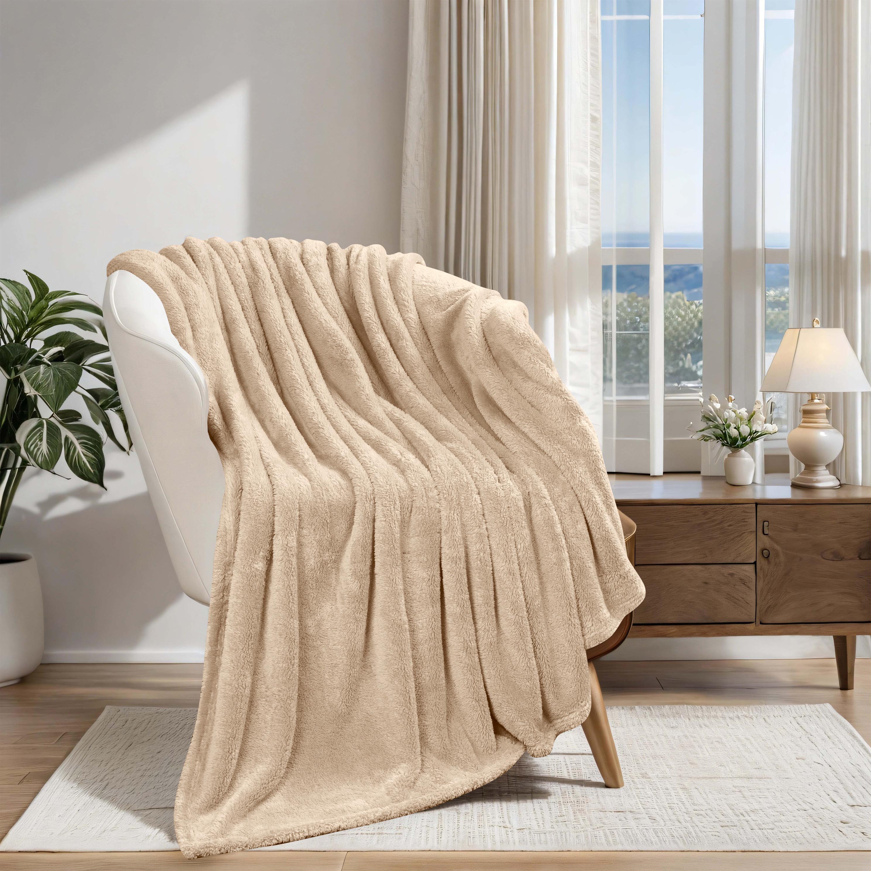 Classic Solid Fleece Plush Medium Weight Fluffy Soft Blanket - Cozy & Warm for Bed, Sofa, Travel & Gifts | Ultra-Soft Throw Blanket for All Seasons