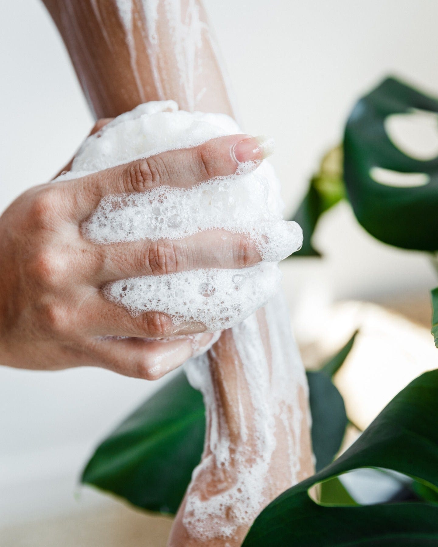 Bulgarian Rose Infused Body Wash Sponge - Exfoliating & Moisturizing Shower Buffer for Soft, Smooth Skin - Perfect for Daily Use & Spa-Like Experience at Home