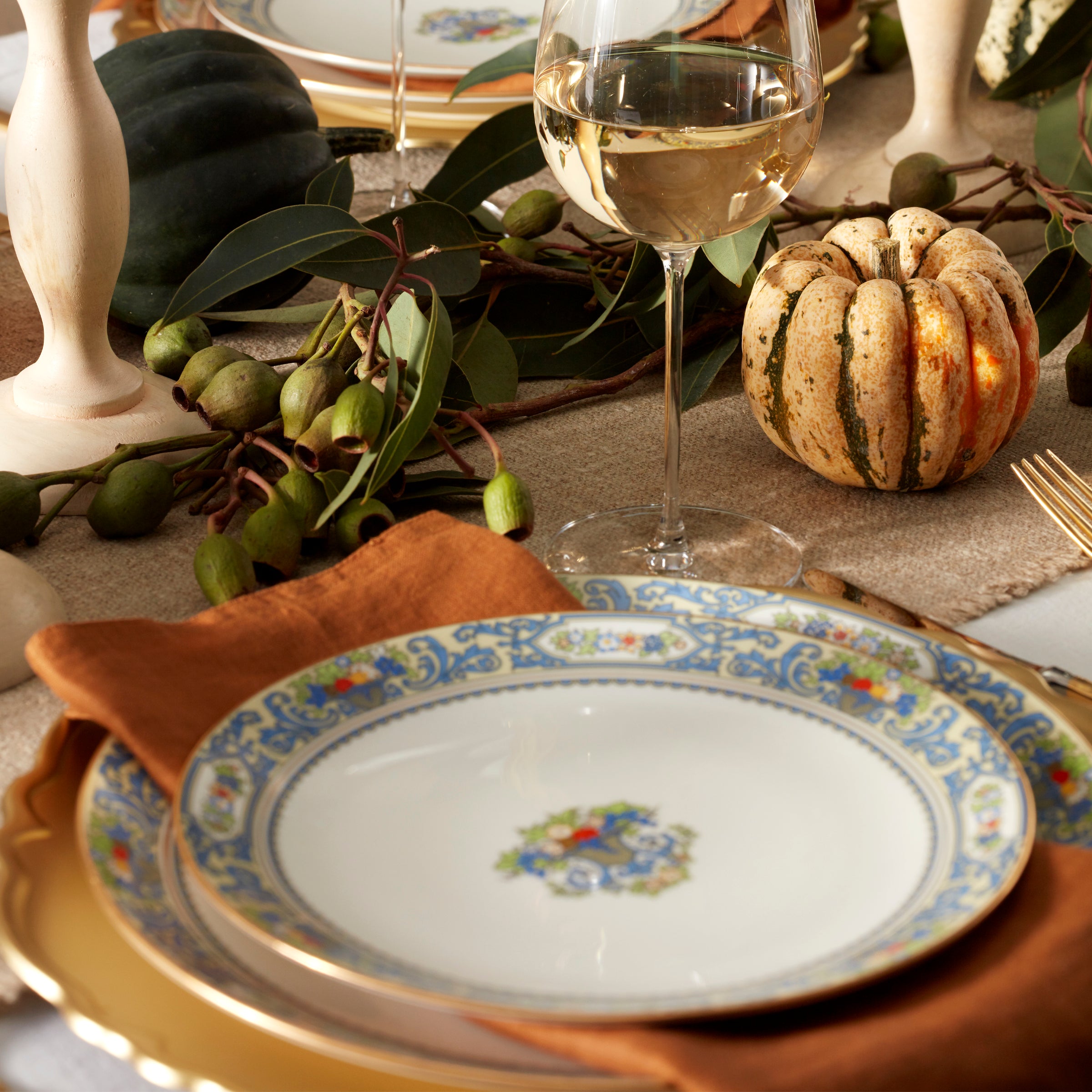 Elegant White Accent Plates Set of 4 - Perfect for Fall Dinner Parties, Thanksgiving Decor & Seasonal Table Settings
