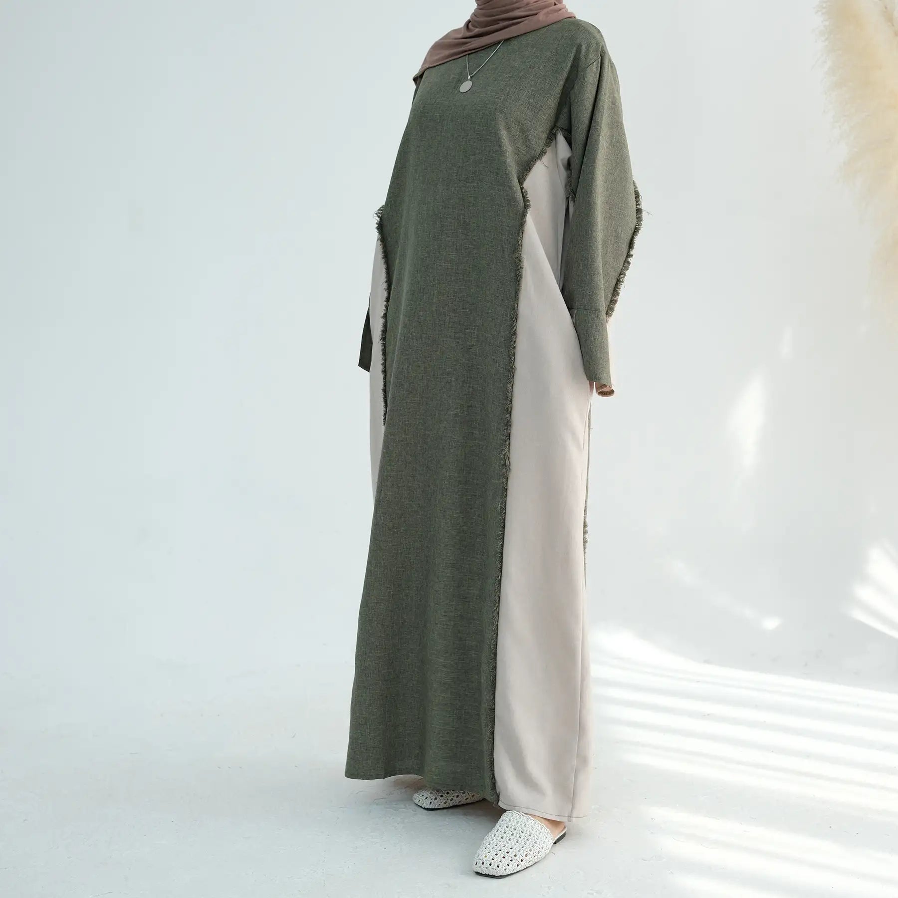 Elegant Muslim Women's Abaya Dress with Adjustable Belt - Perfect for Prayer, Mosque, and Special Occasions