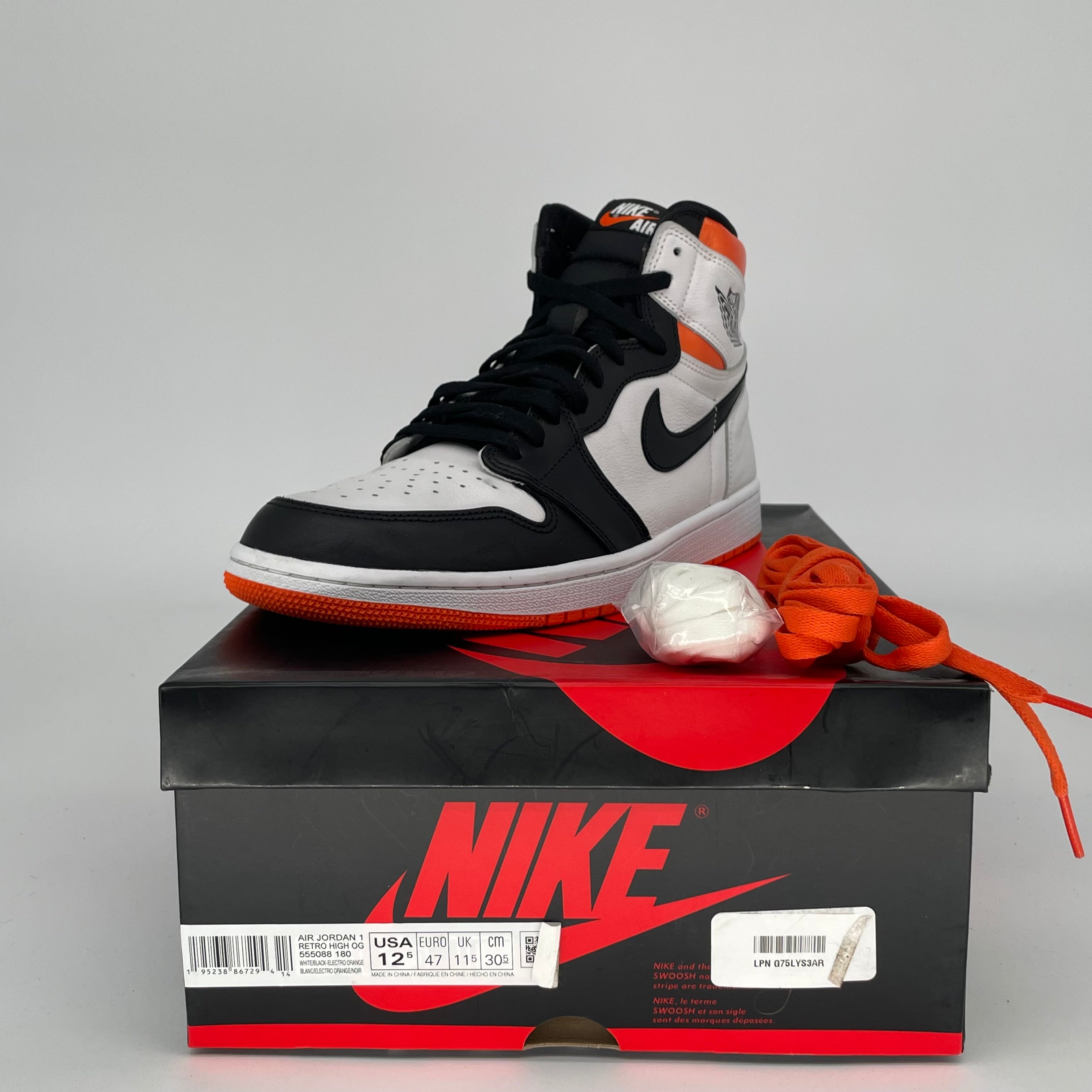 AIR JORDAN 1 ELECTRO ORANGE Men's Basketball Shoes Size 12.5 - Retro High OG Style 555088-180 for Sneaker Collectors & Streetwear Fashion