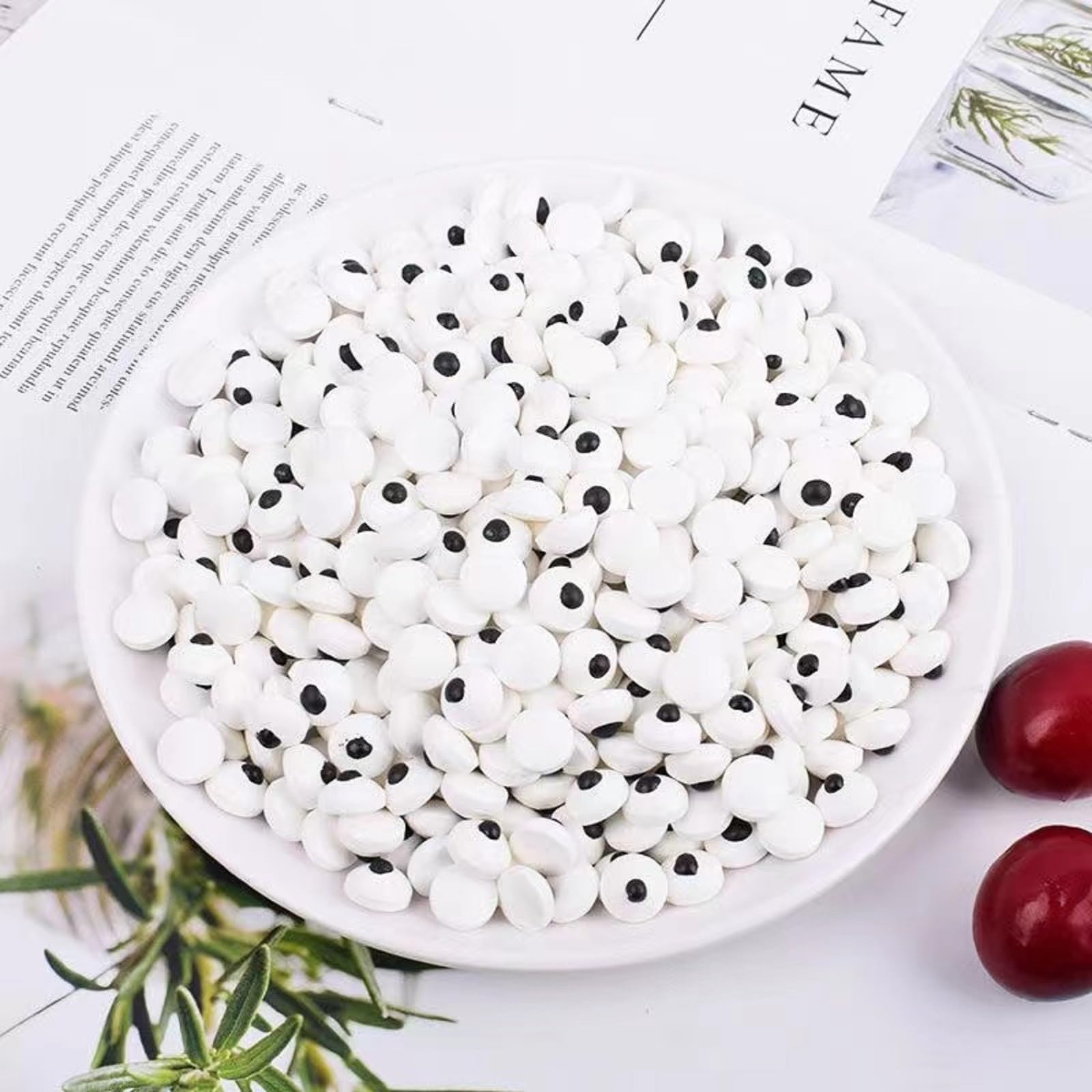 Edible Sugar Candy Eyeballs 7mm - Small Cake Decorations for Cookies, Cupcakes & Desserts - Perfect for Halloween, Christmas, Easter Party Treats & Baking Supplies